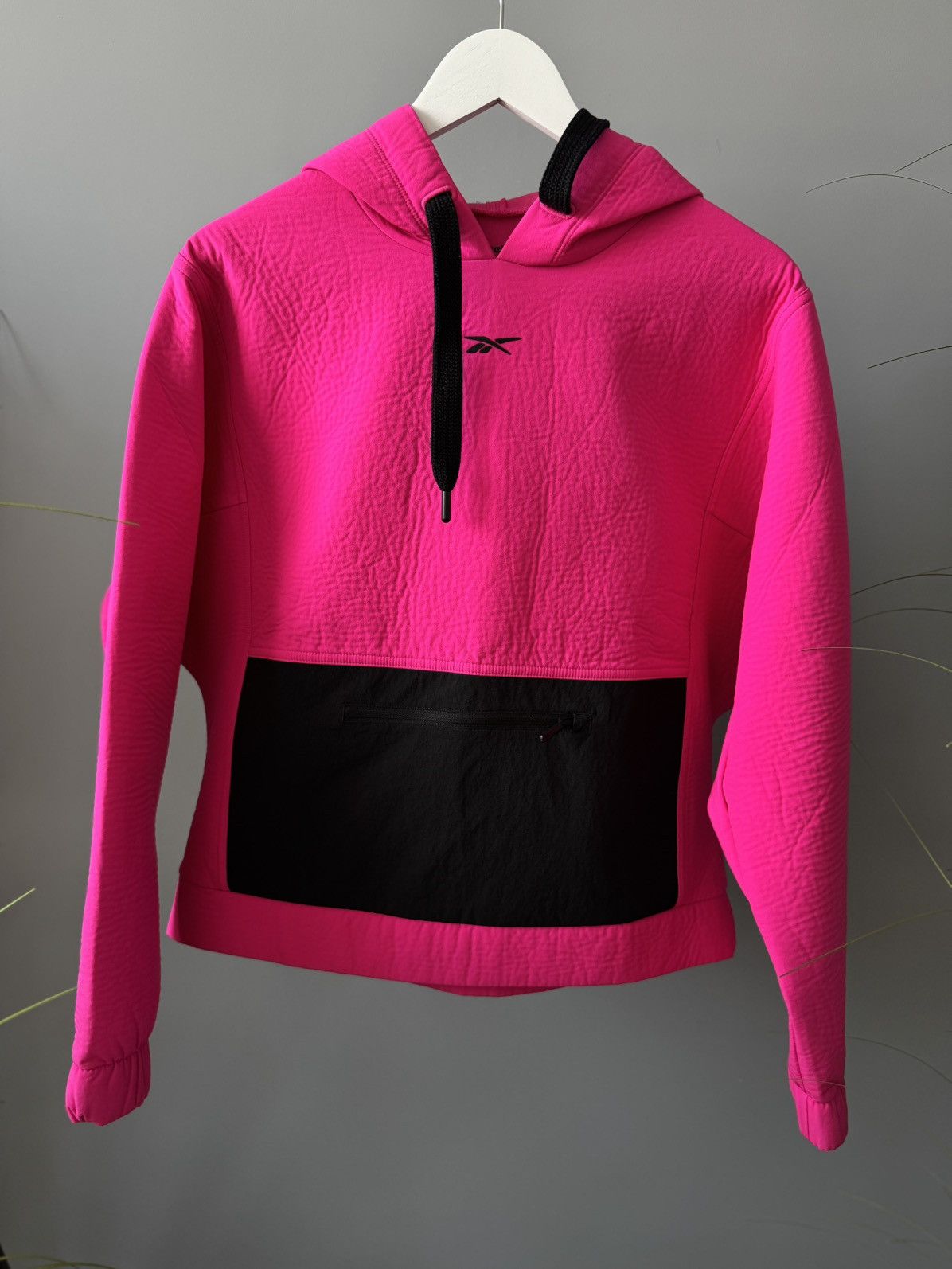 Reebok Reebok acid pink hoodie Size M / US 6-8 / IT 42-44 - 1 Thumbnail