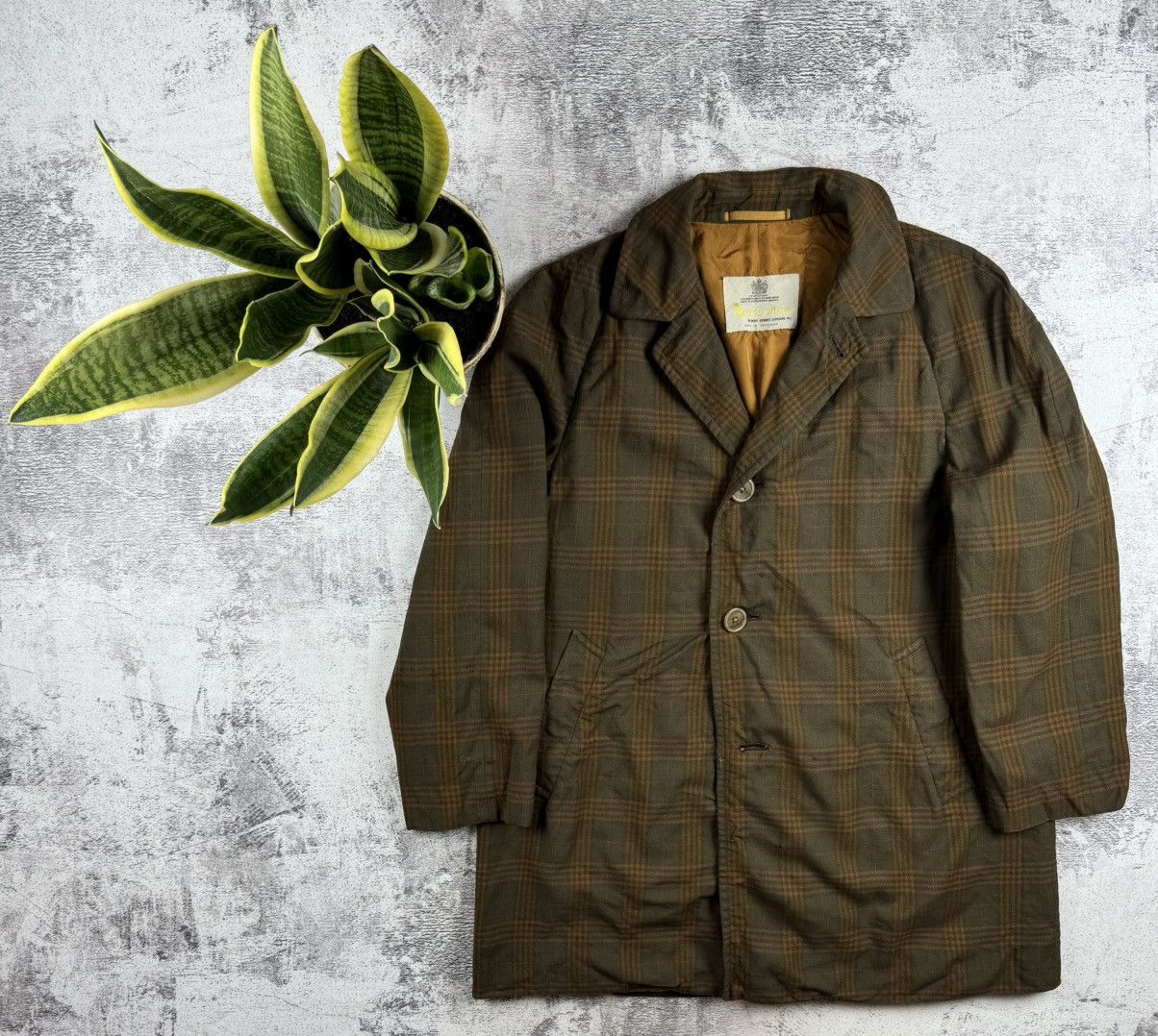 Aquascutum Aquascutum 90s Vintage Plaid Tweed Brown England Wool Button Trench Trench Coat Size L / US 10 / IT 46 - 1 Thumbnail