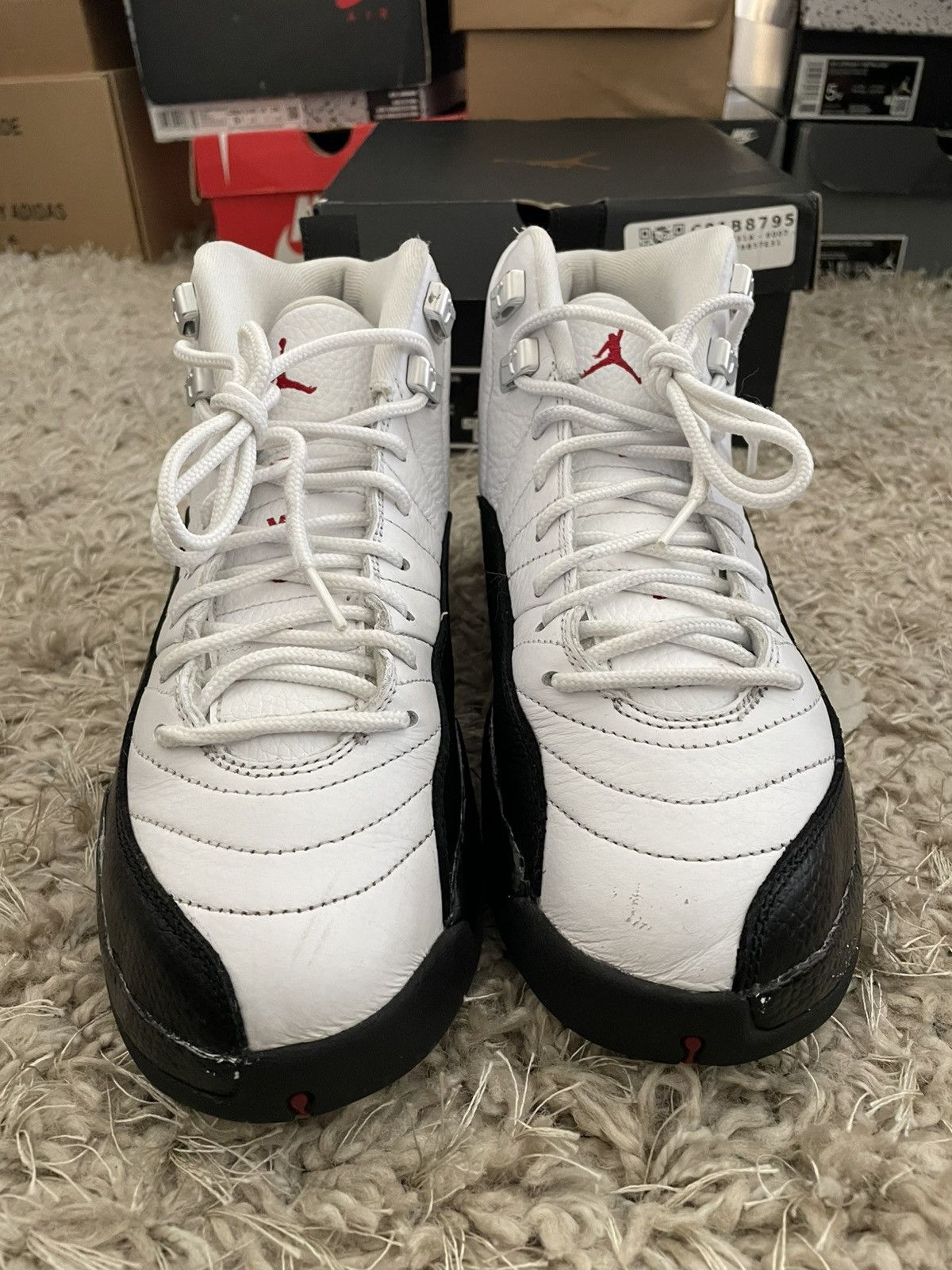 Jordan Brand Jordan 12 Taxi Flip Size US 7 / EU 40 - 4 Thumbnail