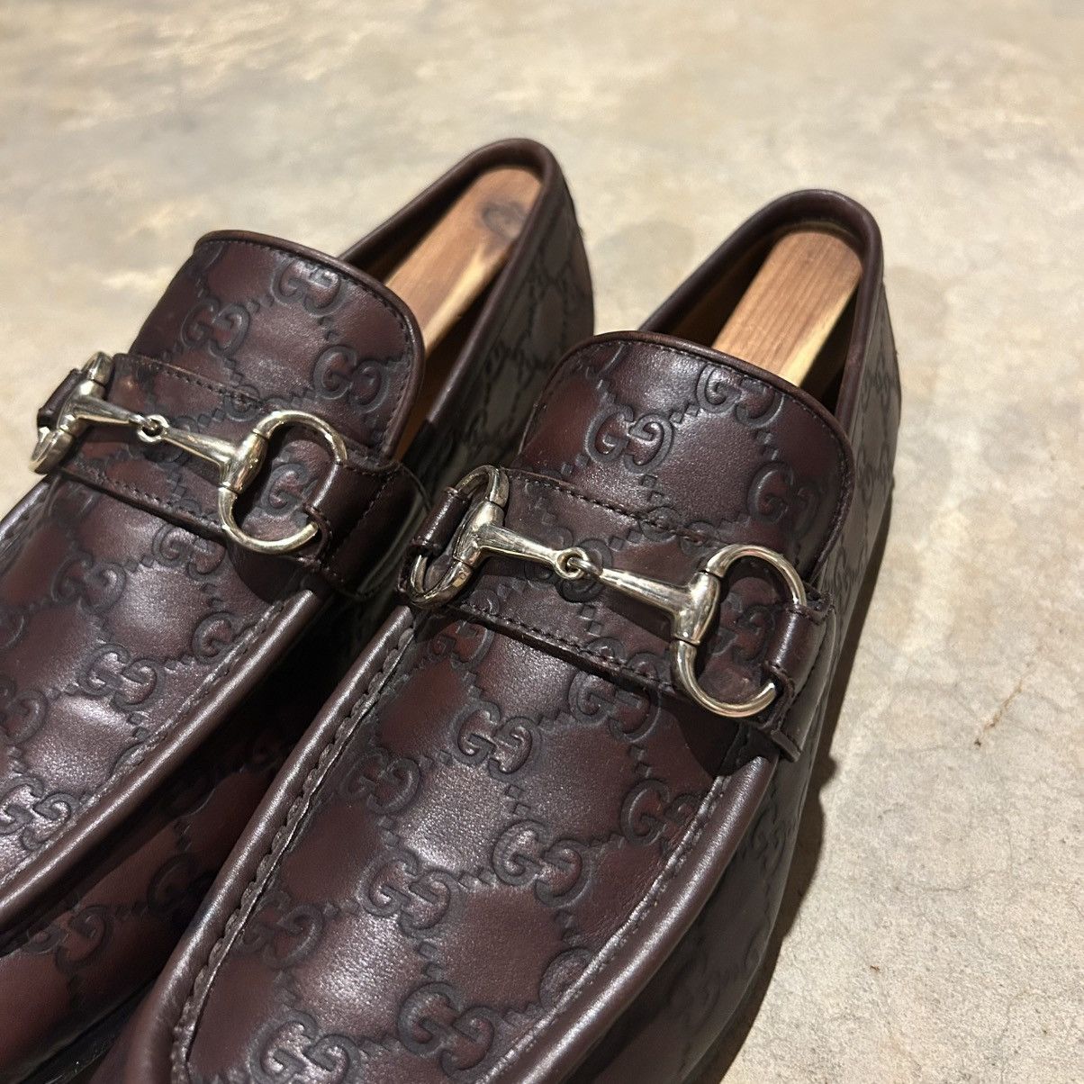 Designer × Gucci Gucci by Tom Ford Embossed Monogram Horsebit Loafers US 9.5 Size US 9.5 / EU 42-43 - 12 Thumbnail