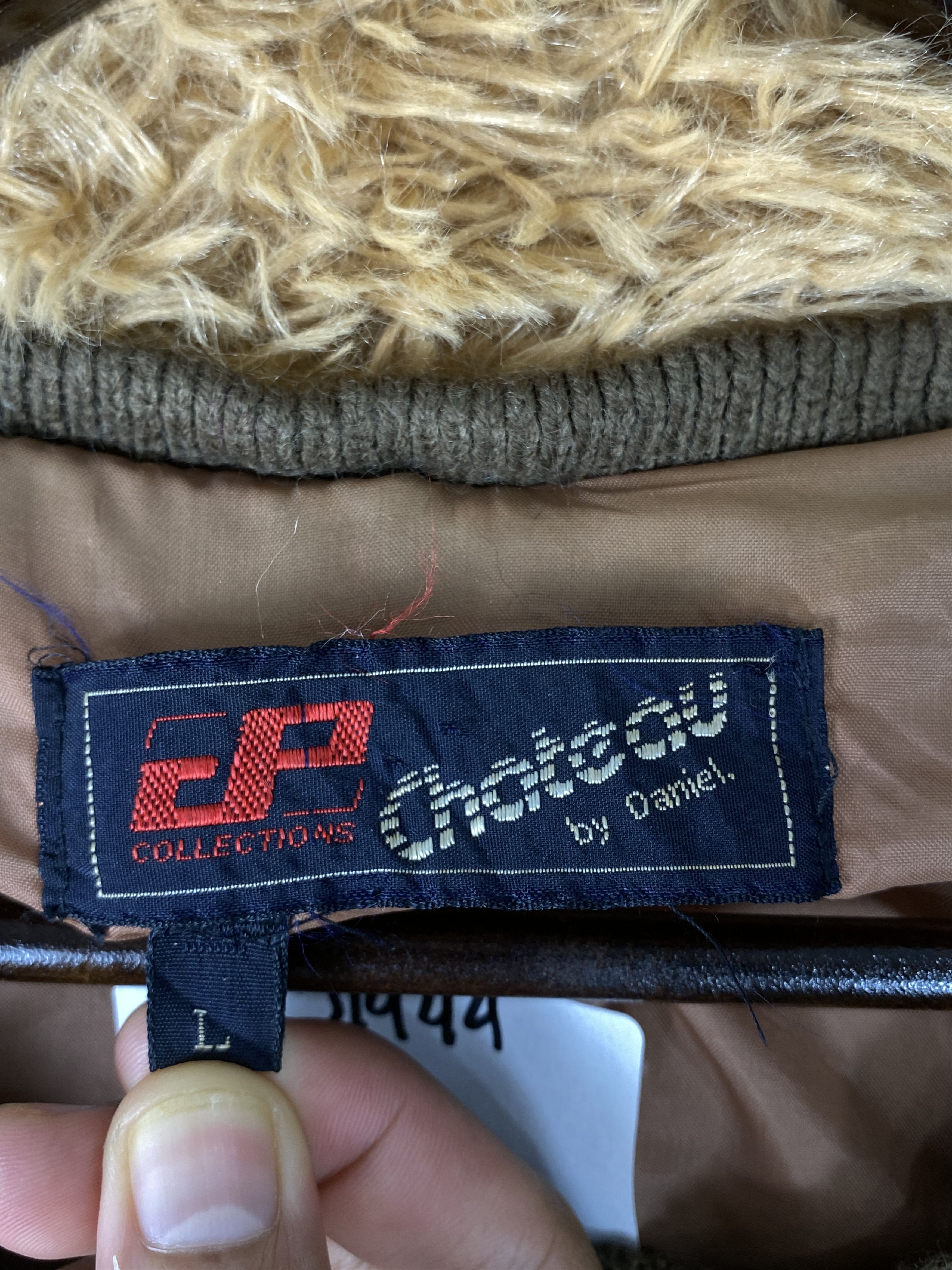 Other Vintage Chateau By Daniel Knitwear and Leather J1944 Size US S / EU 44-46 / 1 - 6 Thumbnail