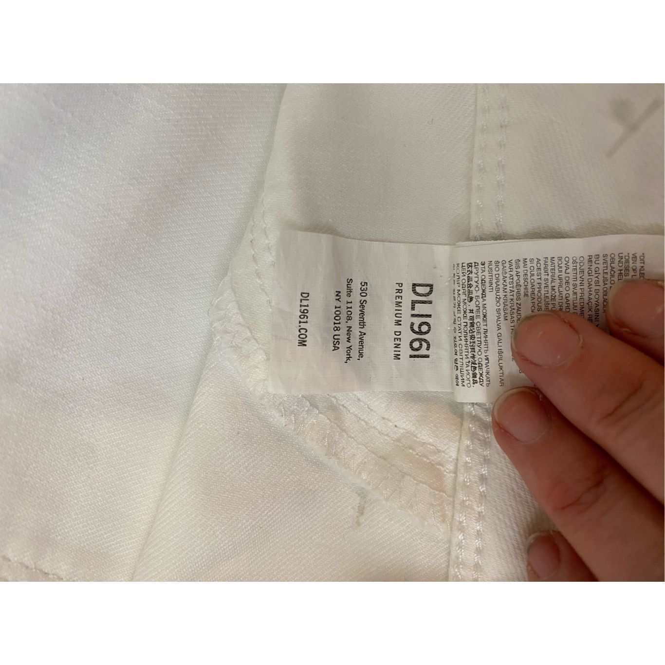 DL1961 DL1961 Angel Mid Rise Skinny Ankle Jeans in Milk White, Size Size 27" / US 4 / IT 40 - 8 Thumbnail