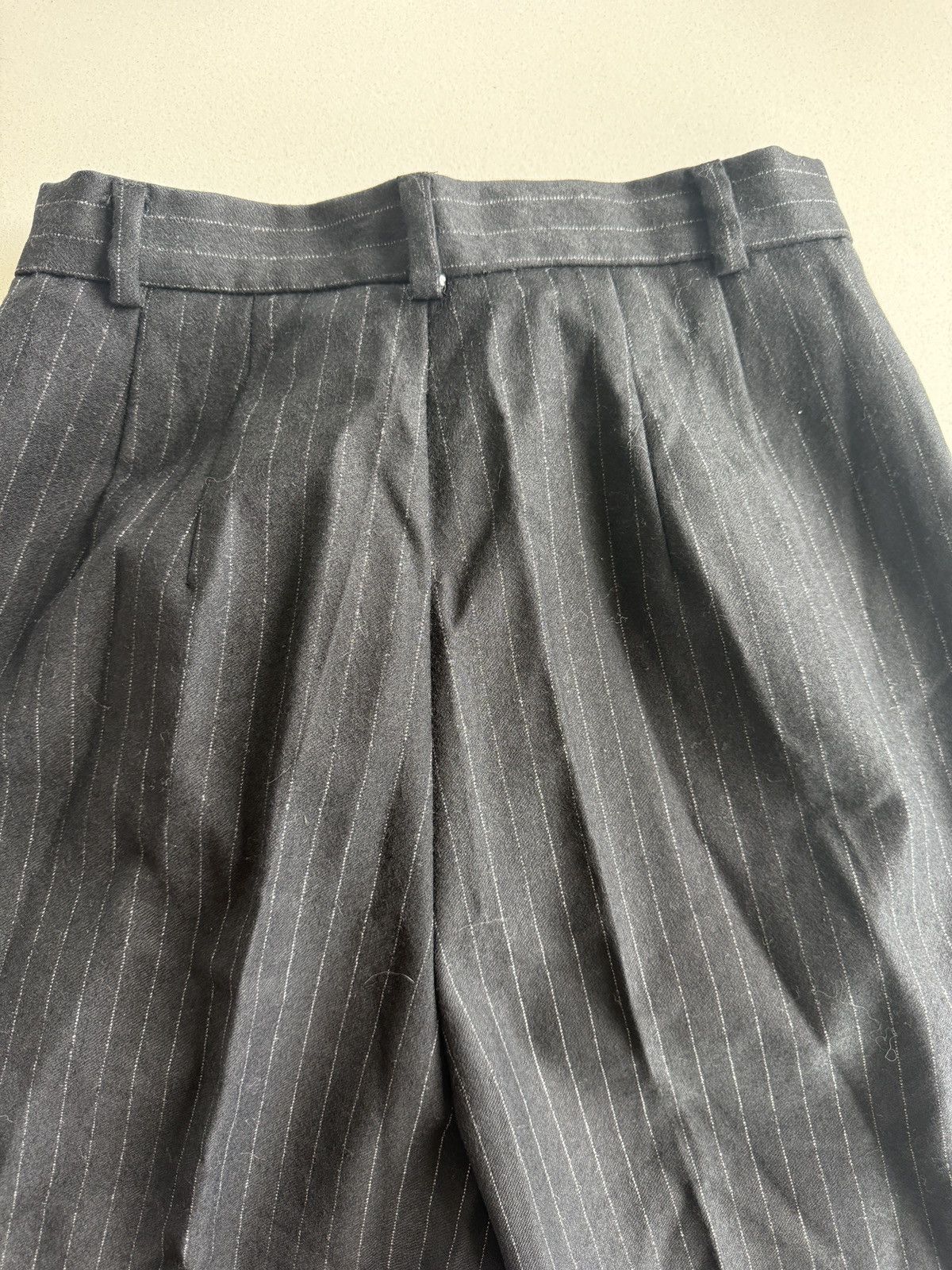 Ralph Lauren Vintage Ralph Lauren Black Pinstripe Wool Pleated Pants Size 30" / US 8 / IT 44 - 4 Thumbnail