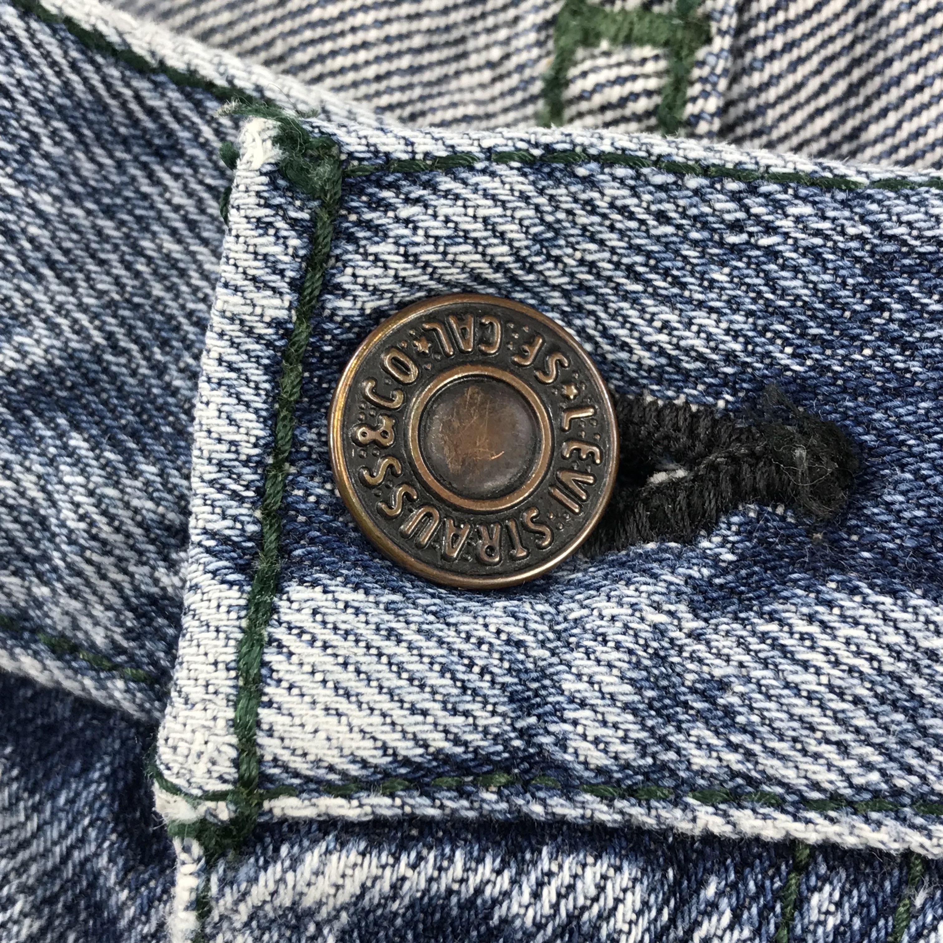 Levi's Vintage Levis 517 Bootcut Jean Distressed Faded Denim KJ3467 Size US 36 / EU 52 - 16 Thumbnail