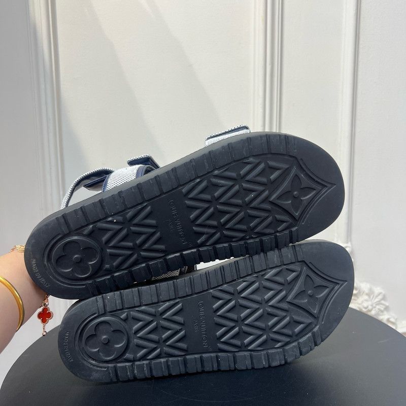 Louis Vuitton Louis Vuitton Stylish Comfortable Slide Sandals for Women - Size US 7 / IT 37 - 2 Thumbnail