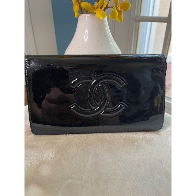 Chanel Authentic CHANEL Makeup Palette CC Logo Patent Leather Long Size ONE SIZE - 2 Thumbnail