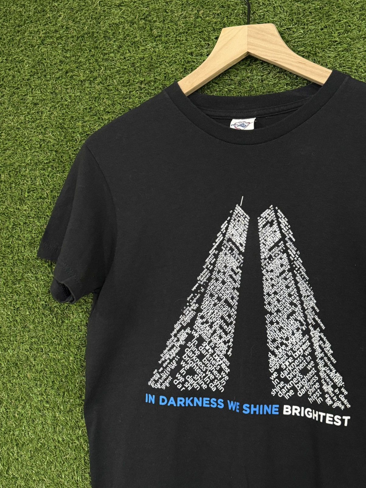 Vintage Vintage 911 9/11 Black Twin Towers New York NY Tee Pro Delta Size US S / EU 44-46 / 1 - 2 Thumbnail
