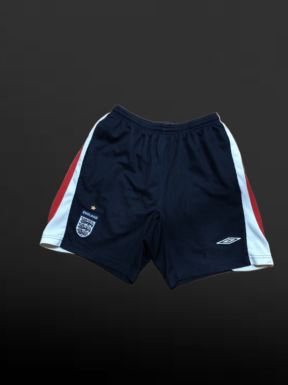 Umbro Umbro England Retro Sports Shorts Pants Football Size US 32 / EU 48 - 1 Thumbnail