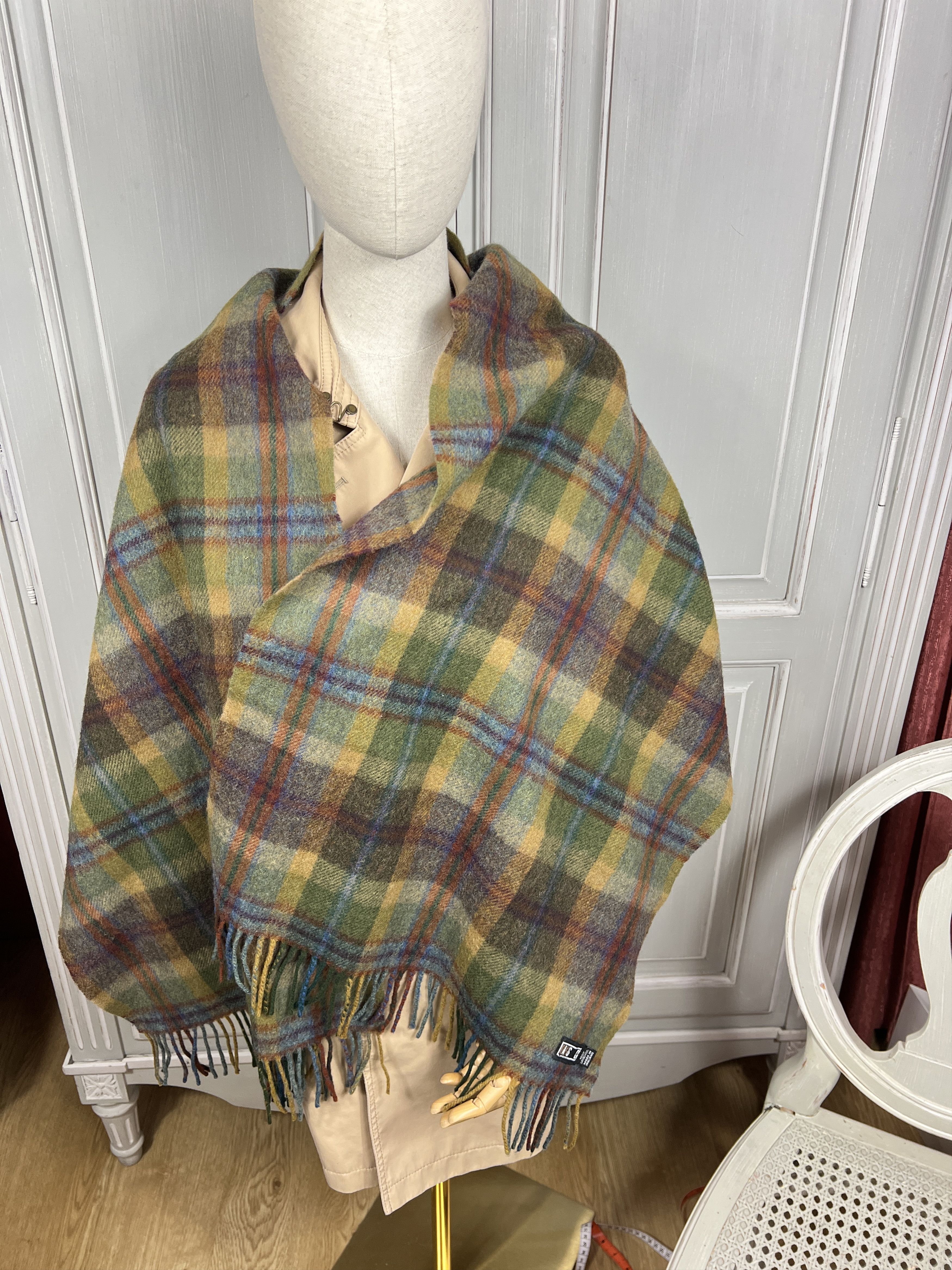DAKS BIG SCARF CASUAL DAKS NOVACHECK Size ONE SIZE - 2 Thumbnail