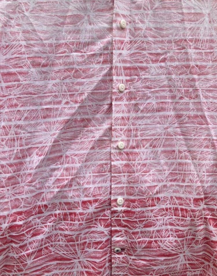 Izod Izod Saltwater Red Shade Fade Pattern Button-Up Shirt Size M Size US M / EU 48-50 / 2 - 4 Thumbnail