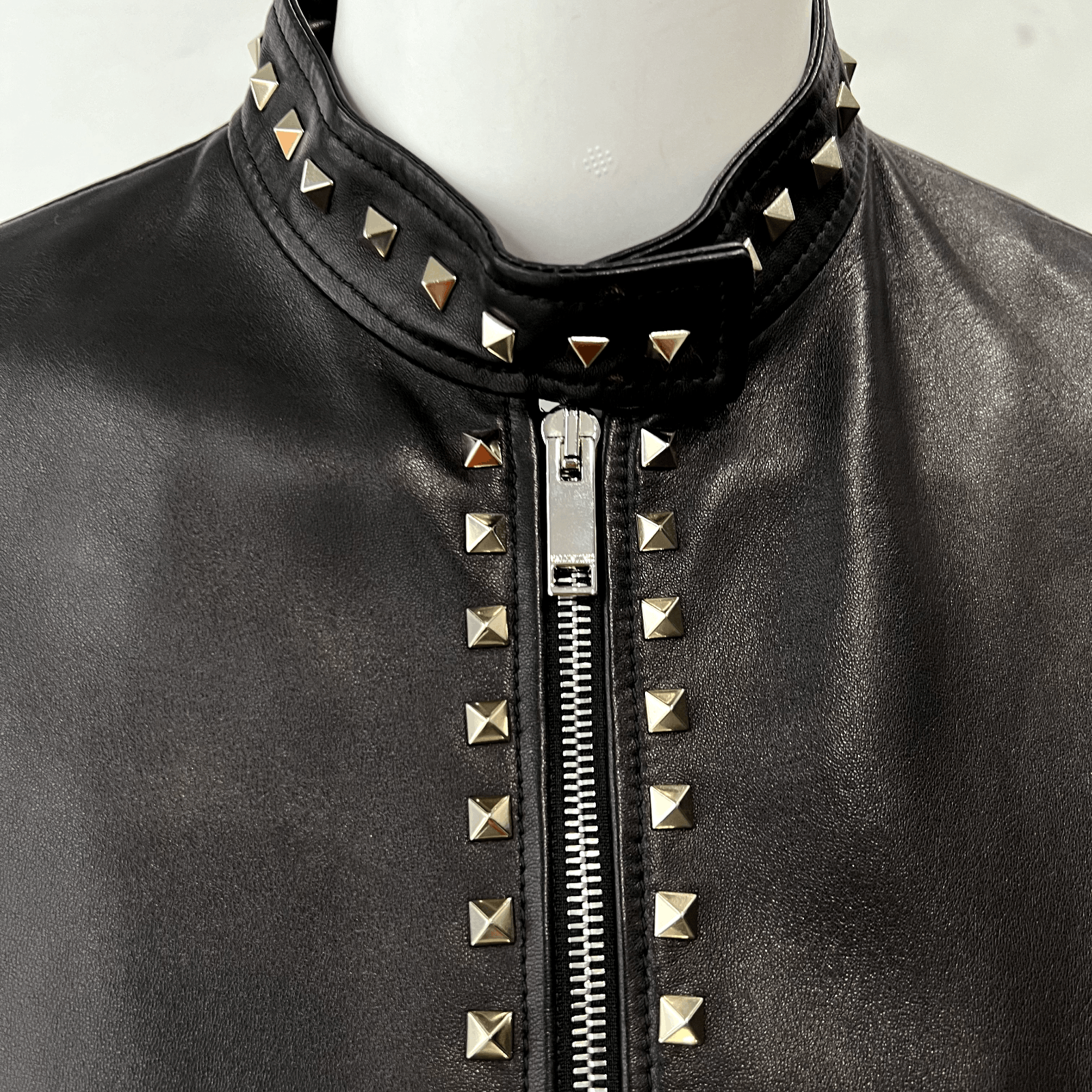 Valentino $6490 Valentino Black Leather Rockstud Embellished Jacket Size M / US 6-8 / IT 42-44 - 10 Thumbnail