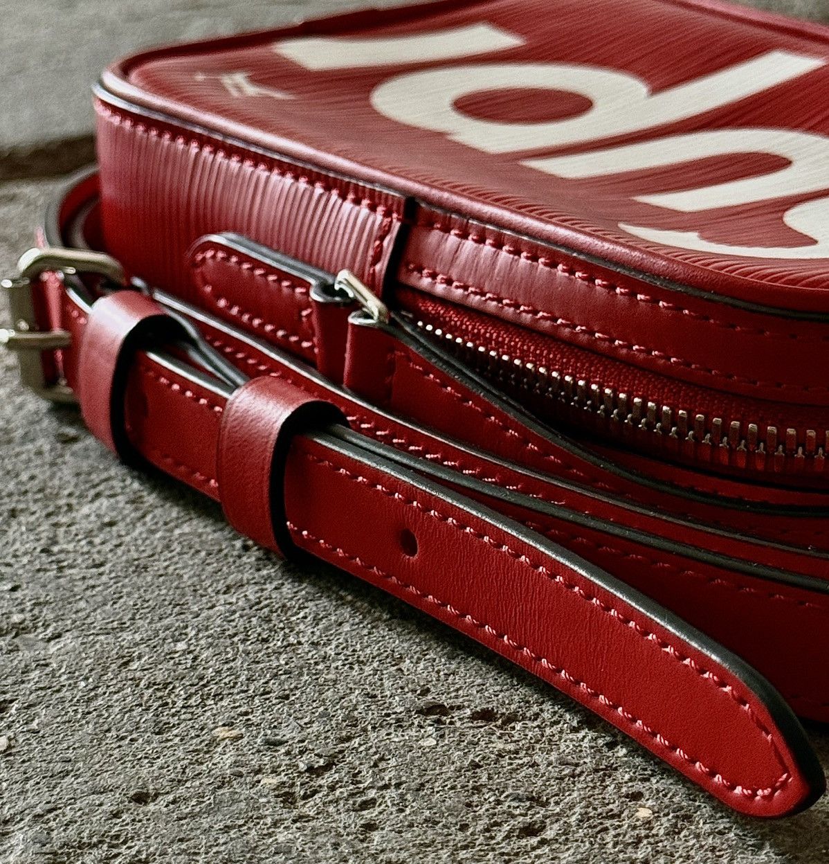 Louis Vuitton × Supreme Louis Vuitton - Supreme - FW2017 - Danube PPM - Sling Bag Size ONE SIZE - 17 Thumbnail