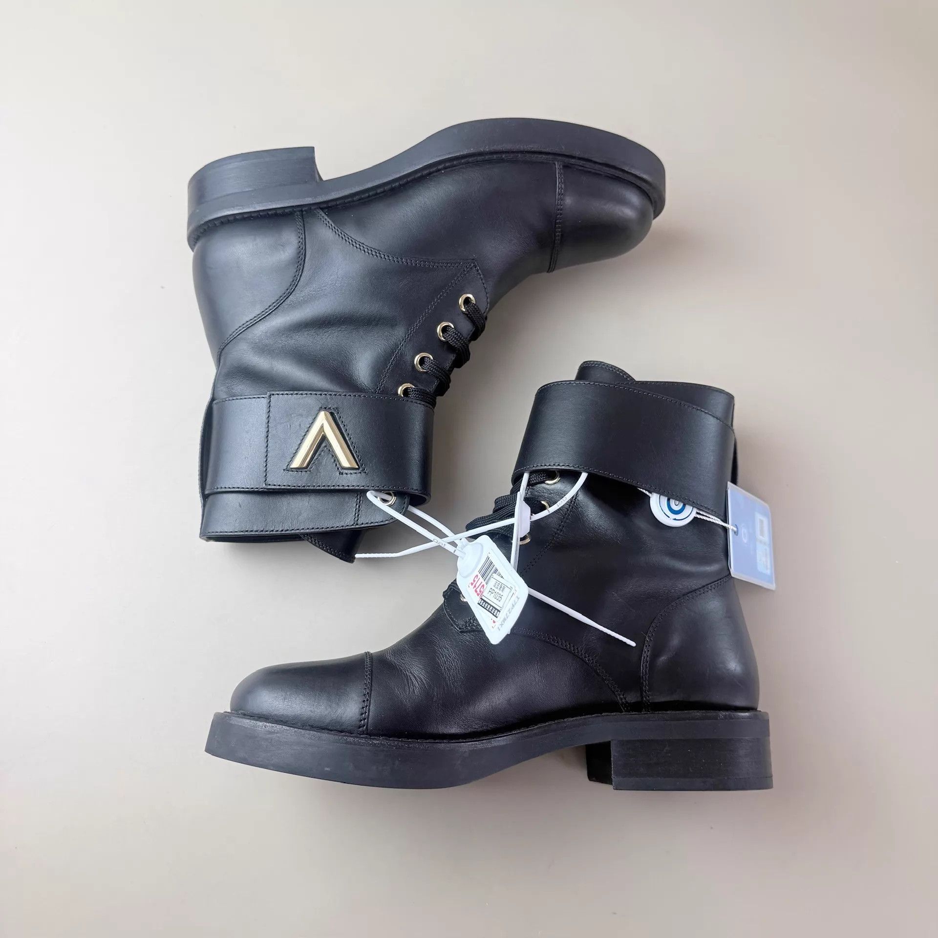 Louis Vuitton LV black gold laced short boots EUR 36 99 New Size US 5.5 / IT 35.5 - 5 Thumbnail