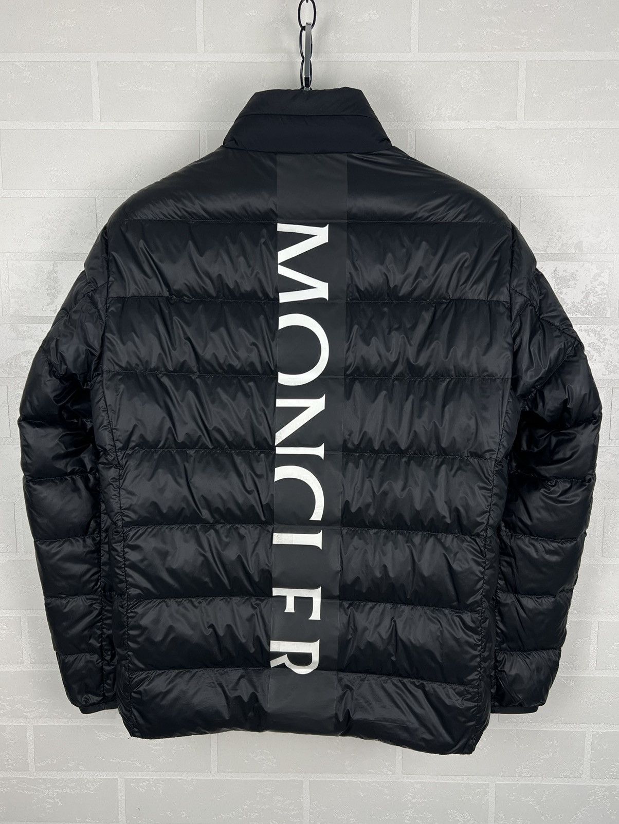Moncler MONCLER Down Light Jacket PEYRE GIUBBOTTO Patch Printed Logo Size US M / EU 48-50 / 2 - 7 Thumbnail