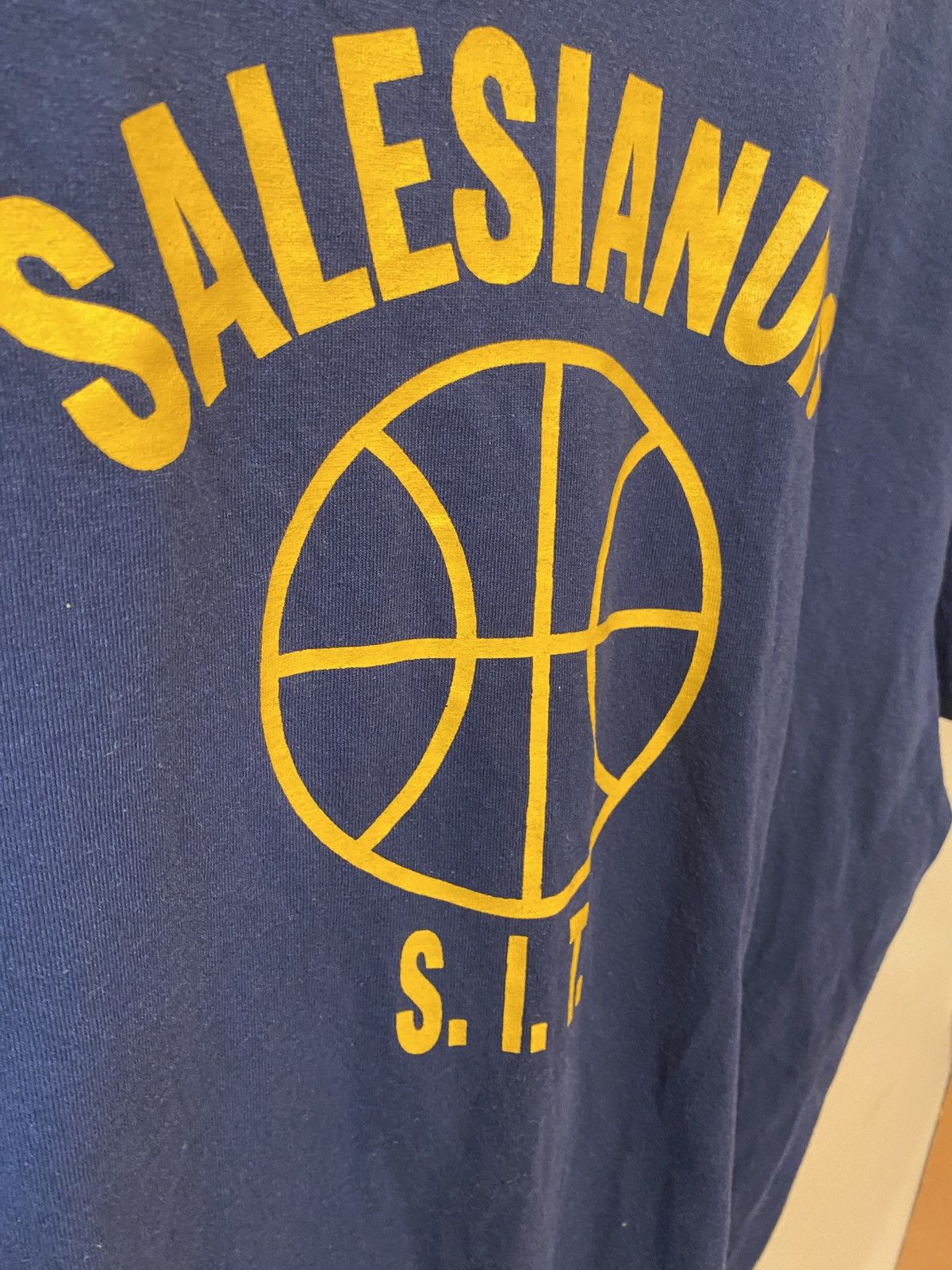 Vintage 2001 SIT Basketball T-Shirt Size US XL / EU 56 / 4 - 6 Thumbnail