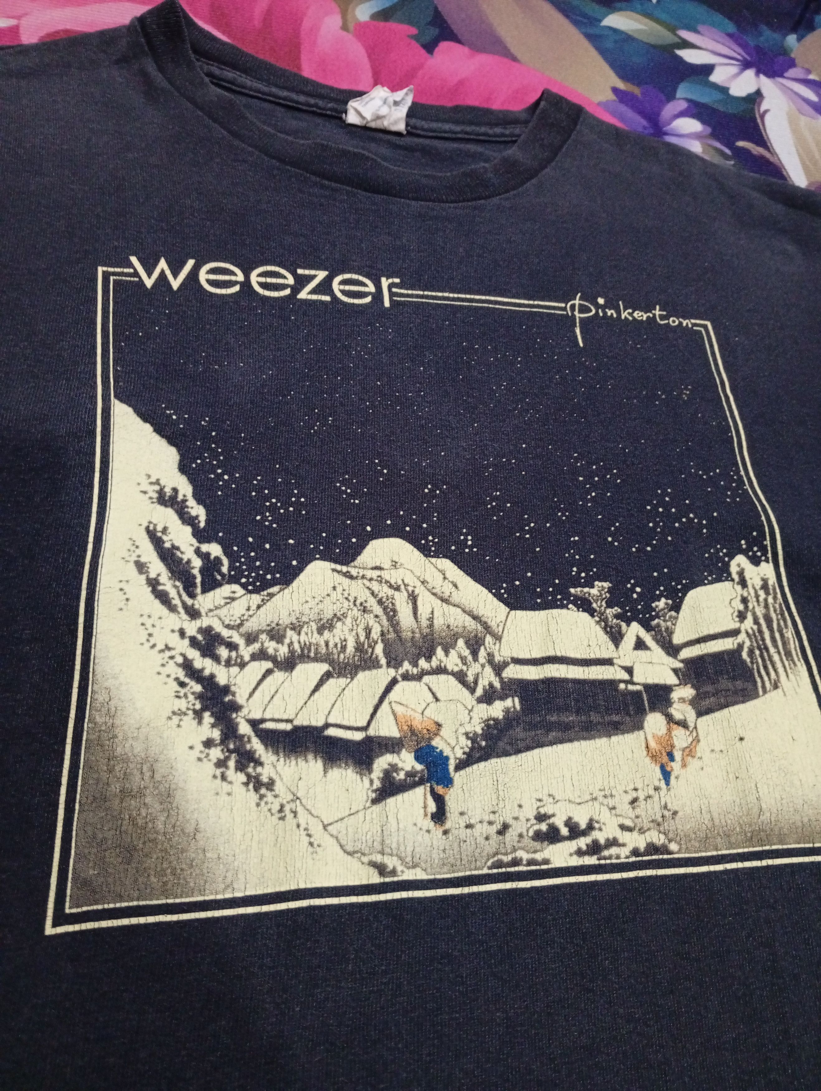 Band Tees VTG Weezer band tees Size US M / EU 48-50 / 2 - 3 Thumbnail