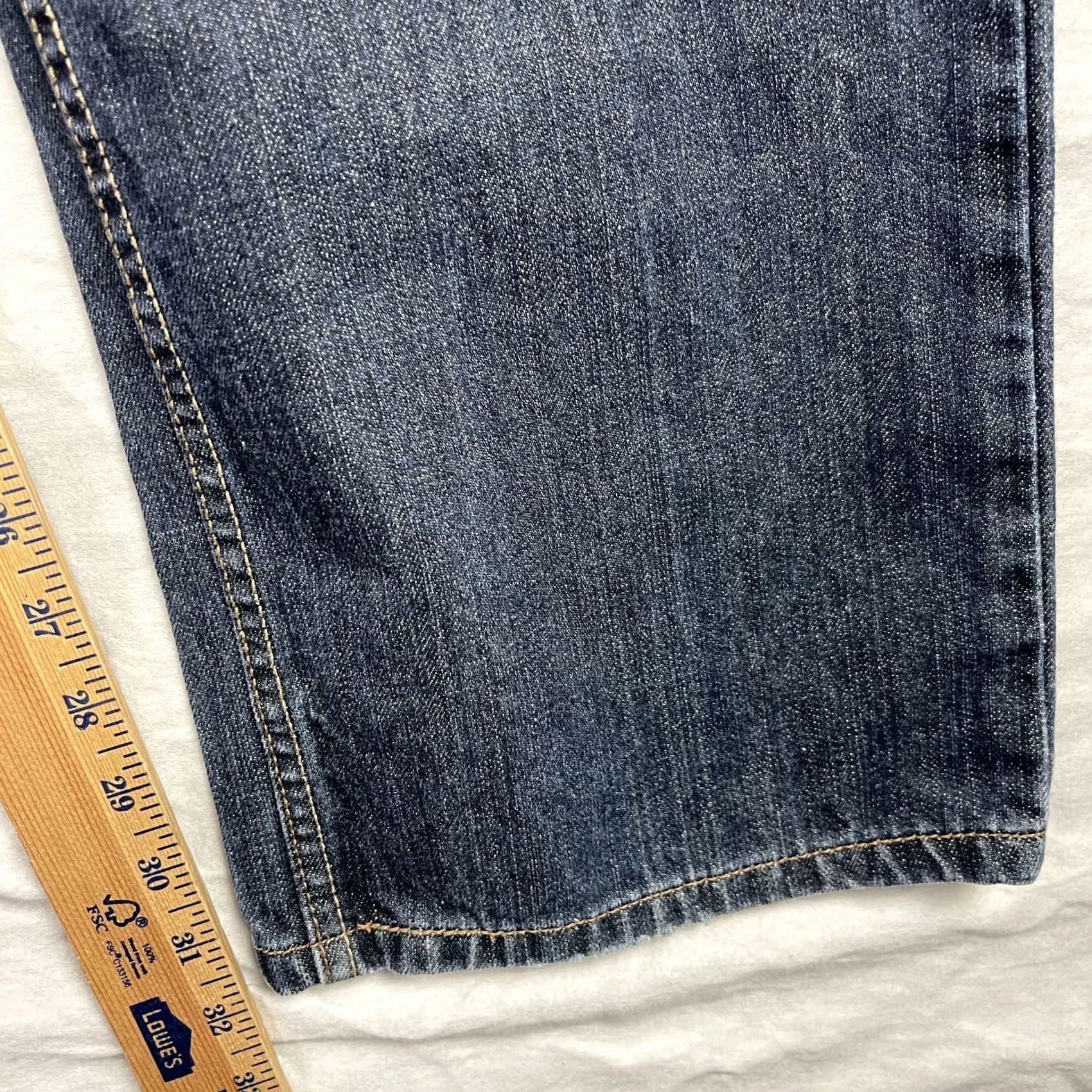 Levi's Levi's 514 Jeans Mens 38x32 Blue Denim Slim Straight Distressed Red Tab USA Logo 5-Pocket Jeans Mens Regular Jeans Size US 38 / EU 54 - 3 Thumbnail