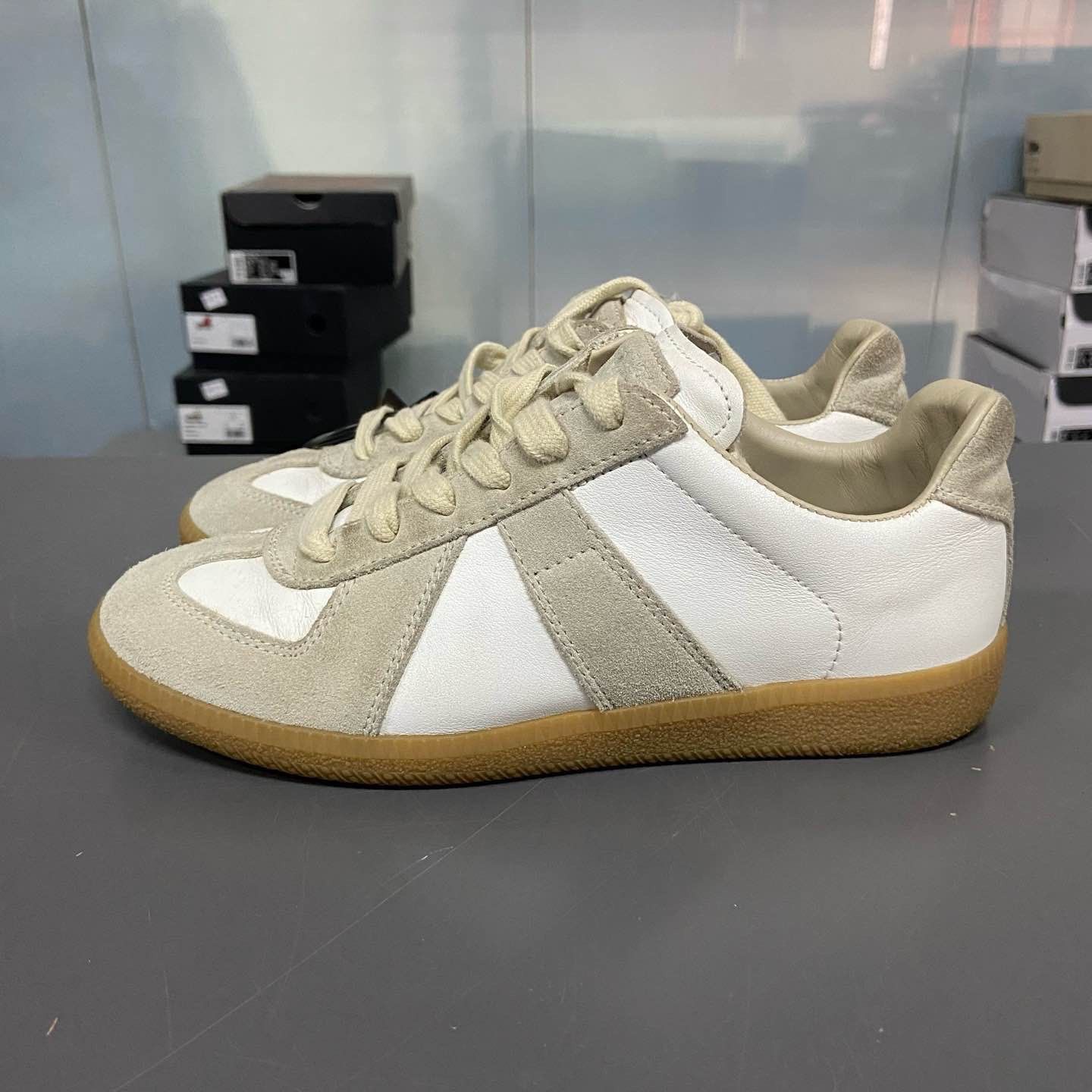 Maison Margiela Maison Margiela Replica Sneakers Size 35.5 Size US 5.5 / IT 35.5 - 1 Thumbnail