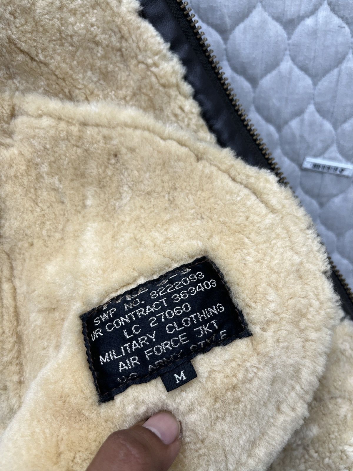 Genuine Leather 🔥🔥🔥STEALS VTG B3 MILITARY SHEARLING LEATHER JACKET Size US M / EU 48-50 / 2 - 8 Thumbnail
