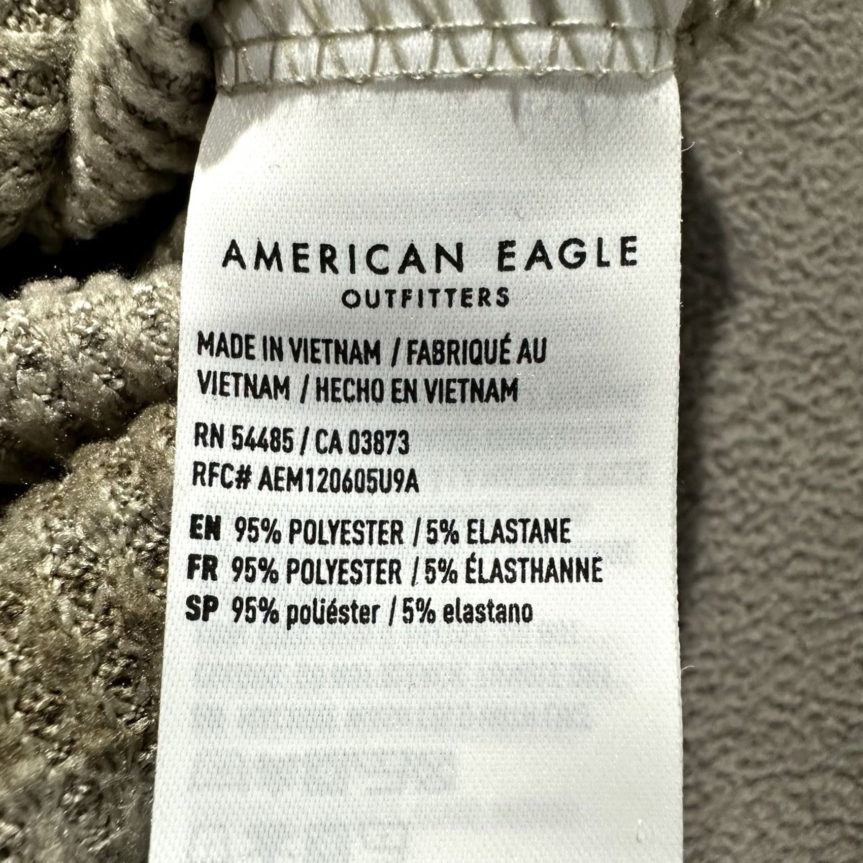 American Eagle Outfitters American Eagle Womens Sweater XS Green Camo V Neck Knit Pullover Long Sleeve Size XS / US 0-2 / IT 36-38 - 4 Thumbnail