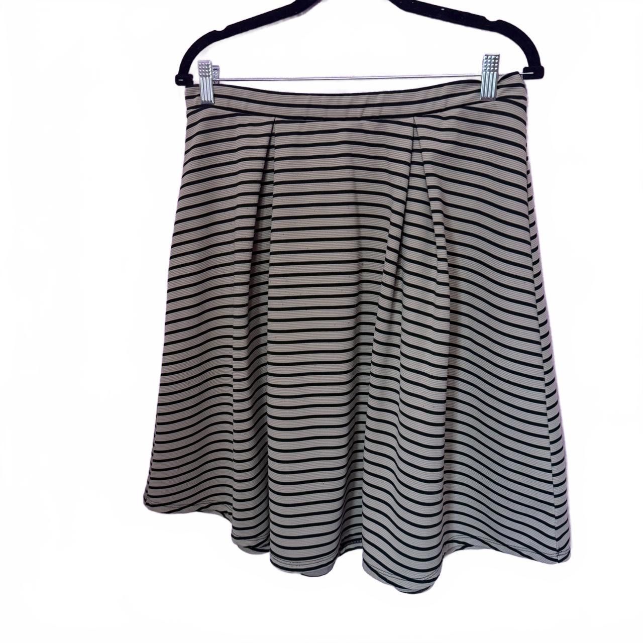 Designer Chic Striped Flared Skirt Size 40" / US 18 - 2 Thumbnail