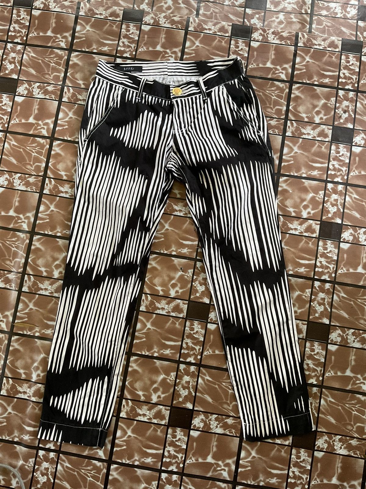 Gucci Rare gucci legging pant Size 32" / US 10 / IT 46 - 1 Thumbnail