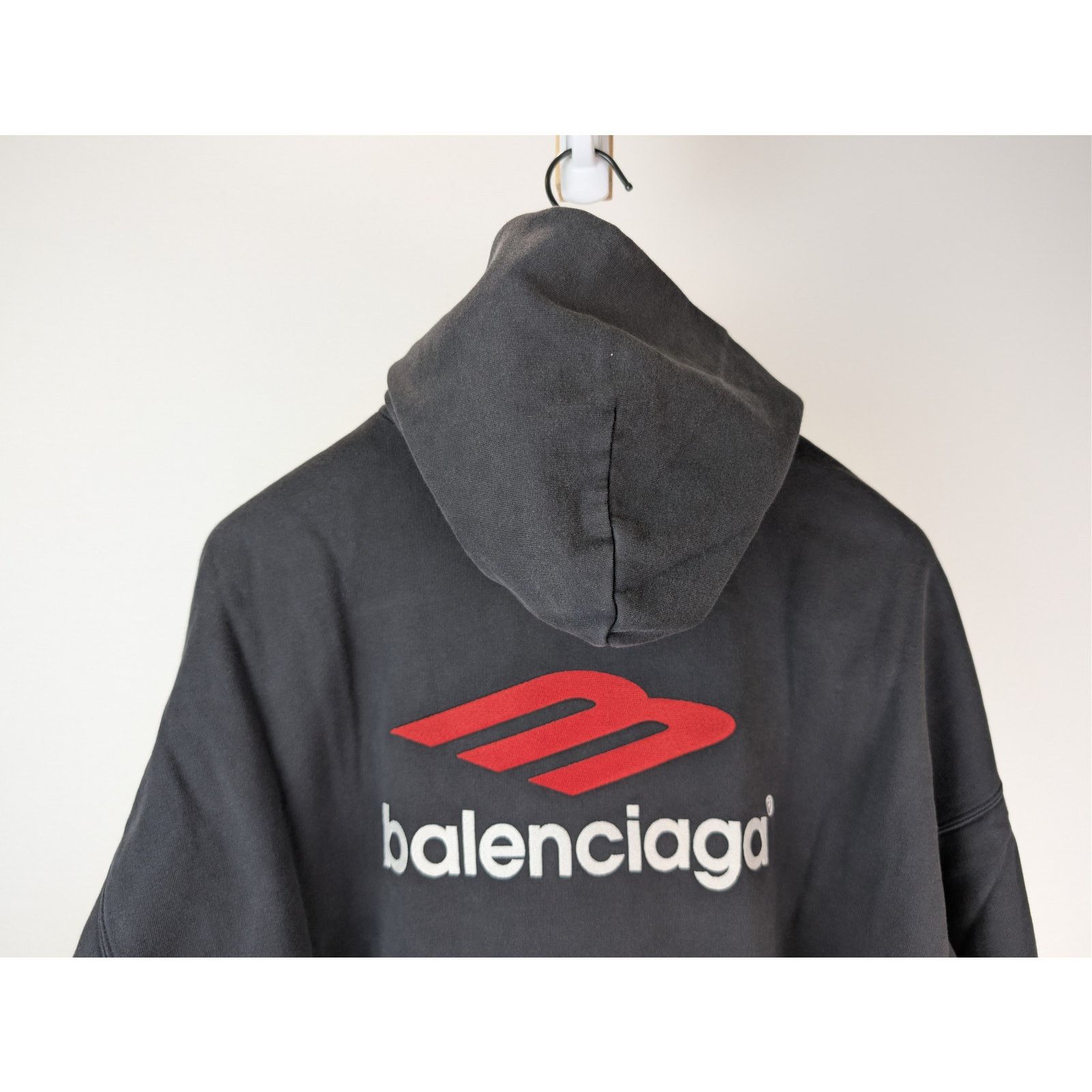 Balenciaga o1rshd1 3B Sports Icon Hoodie in Washed Dark Grey Size US S / EU 44-46 / 1 - 11 Thumbnail