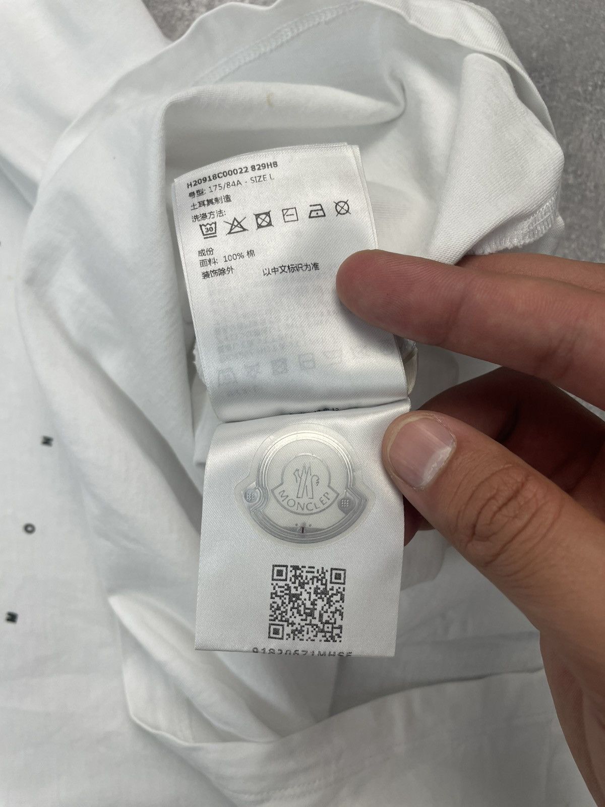Moncler Moncler SS T-shirt White Size US L / EU 52-54 / 3 - 11 Thumbnail