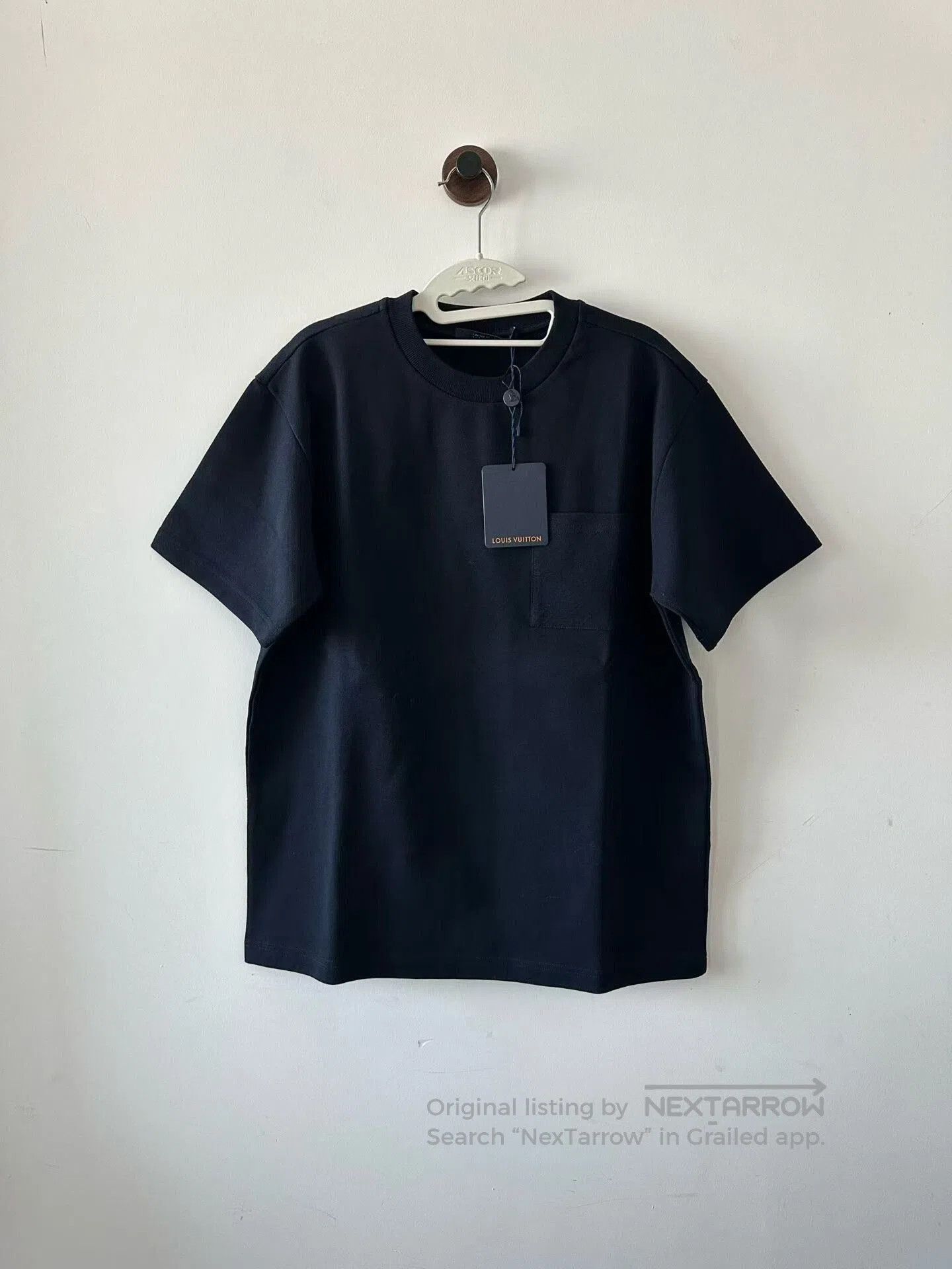 Louis Vuitton louis vuitton dark pattern short sleeve shirt. Size US M / EU 48-50 / 2 - 1 Thumbnail
