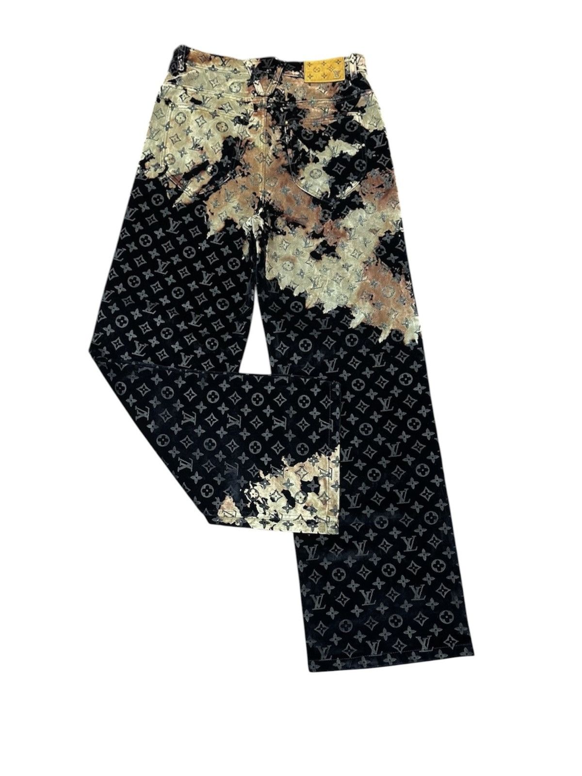 Louis Vuitton Louis Vuitton 36 Bleached Monogram Denim Jeans Size US 36 / EU 52 - 2 Thumbnail