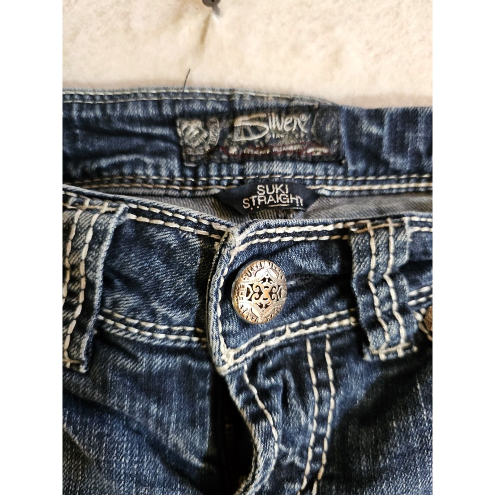 Silver Jeans Co. Silver Jeans Signature Suki Straight Fit Medium Wash Denim Jeans Women's W27 L32 Jeans Body: Blue Size 27" / US 4 / IT 40 - 3 Thumbnail