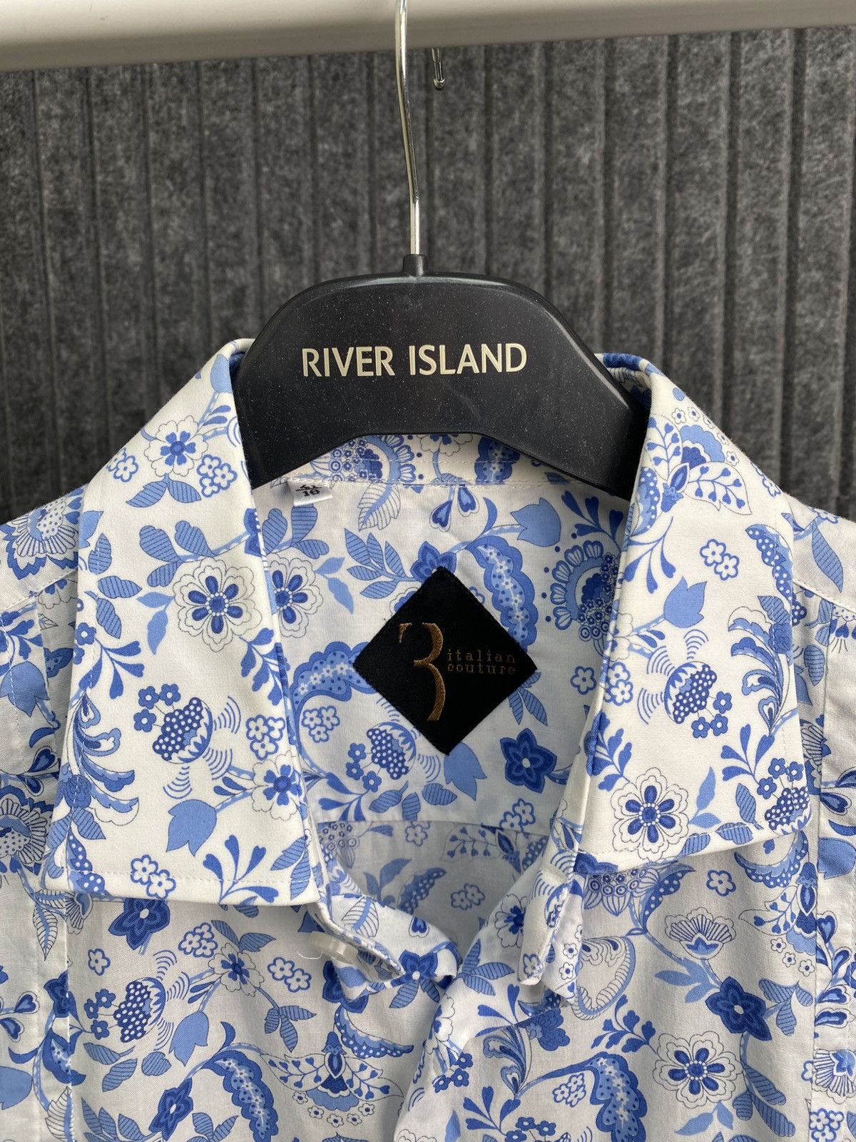 Billionaire Couture Vintage Billionaire Men’s Floral Dress Shirt Long Sleeve Size US L / EU 52-54 / 3 - 4 Thumbnail