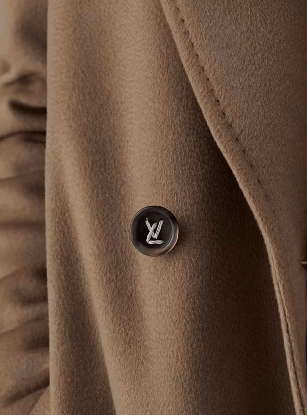 Louis Vuitton "Staples" Double-Breasted Wool Coat Size US L / EU 52-54 / 3 - 8 Thumbnail