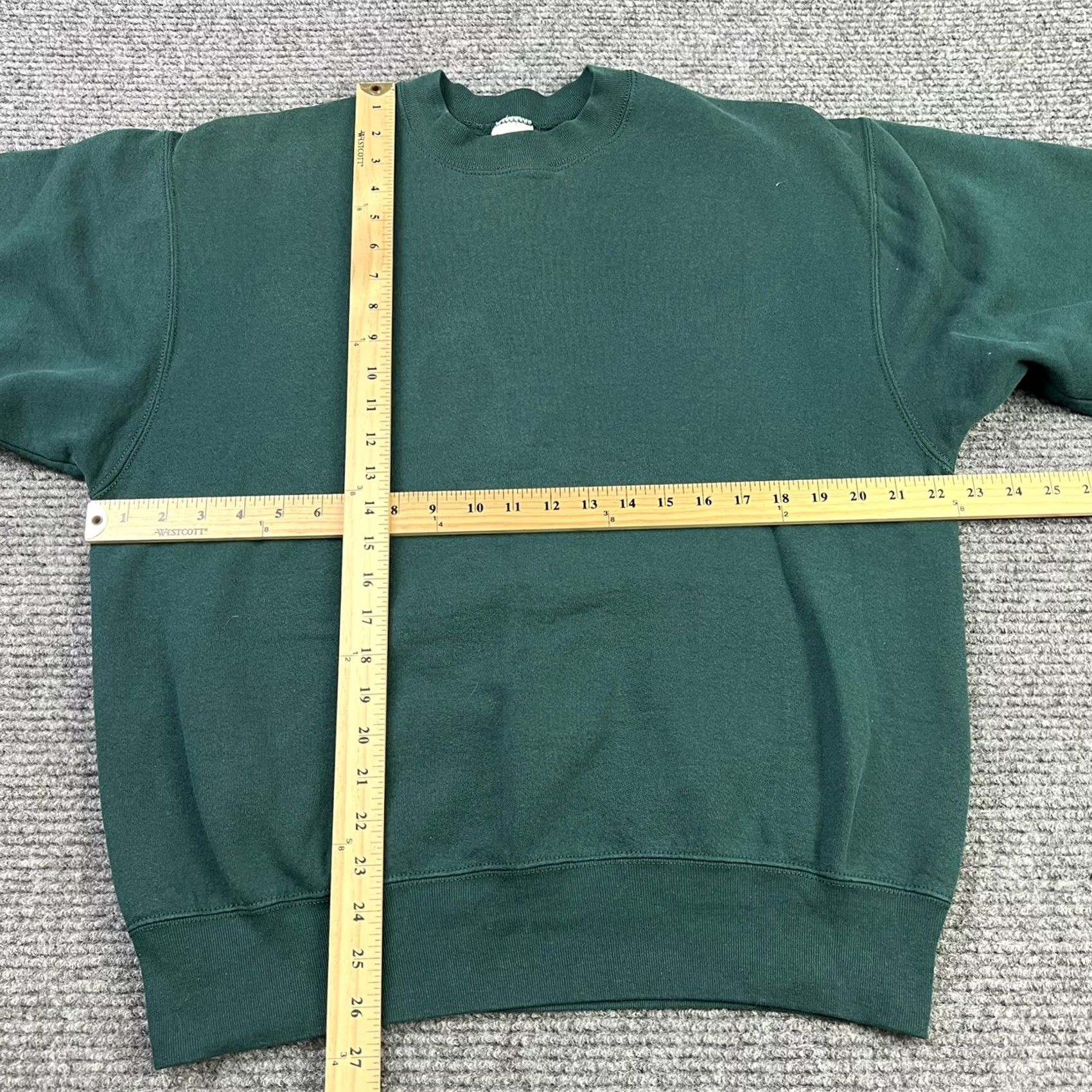 Vintage VINTAGE BVD Sweatshirt Crewneck Green 90s Adult Large Mens Pullover Blank Crewneck Long Sleeve Sweatshirt Size US L / EU 52-54 / 3 - 4 Thumbnail
