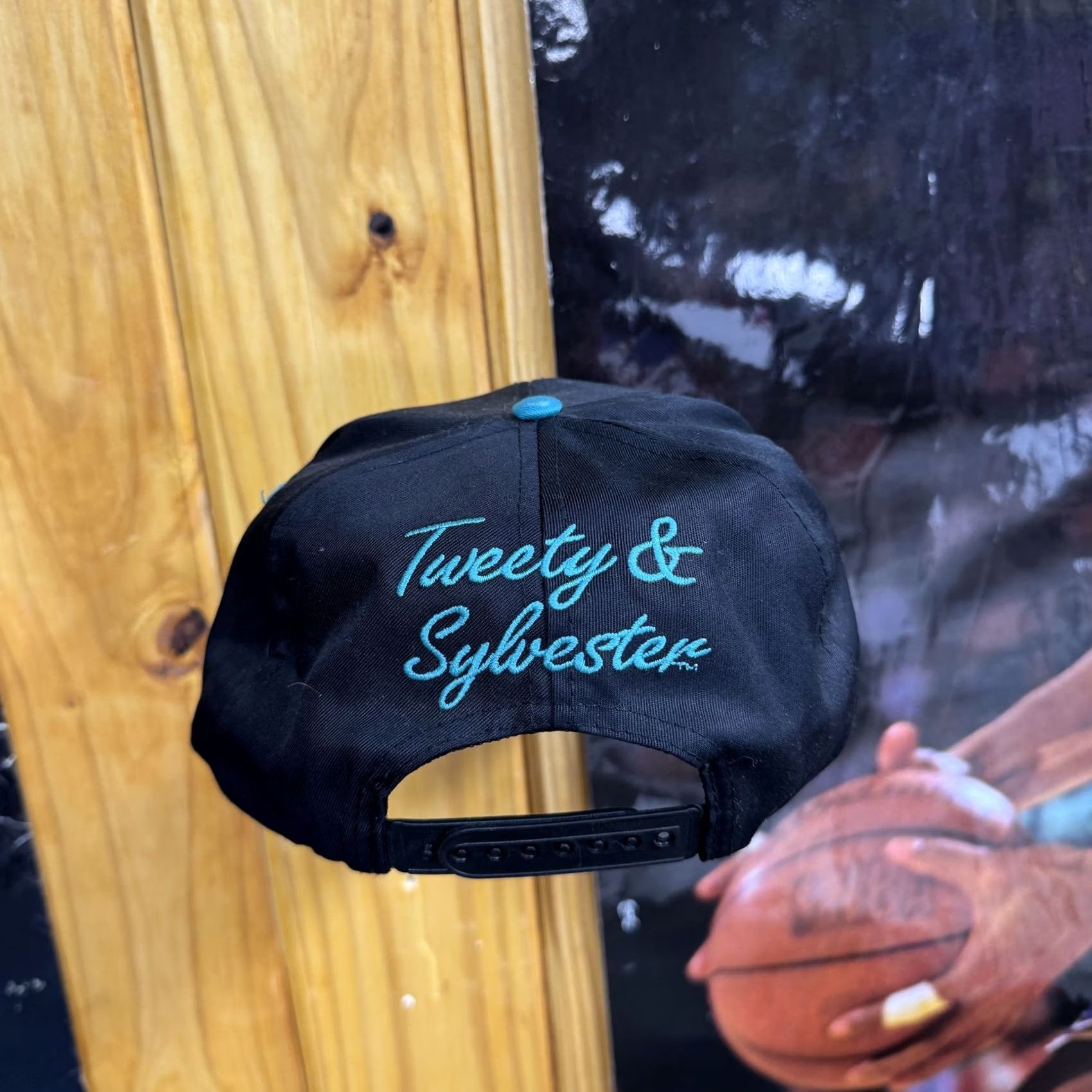Vintage VINTAGE Looney Tunes Hat Cap Snap Back Black Blue Tweety Sylvester Mens 90s Size ONE SIZE - 4 Thumbnail