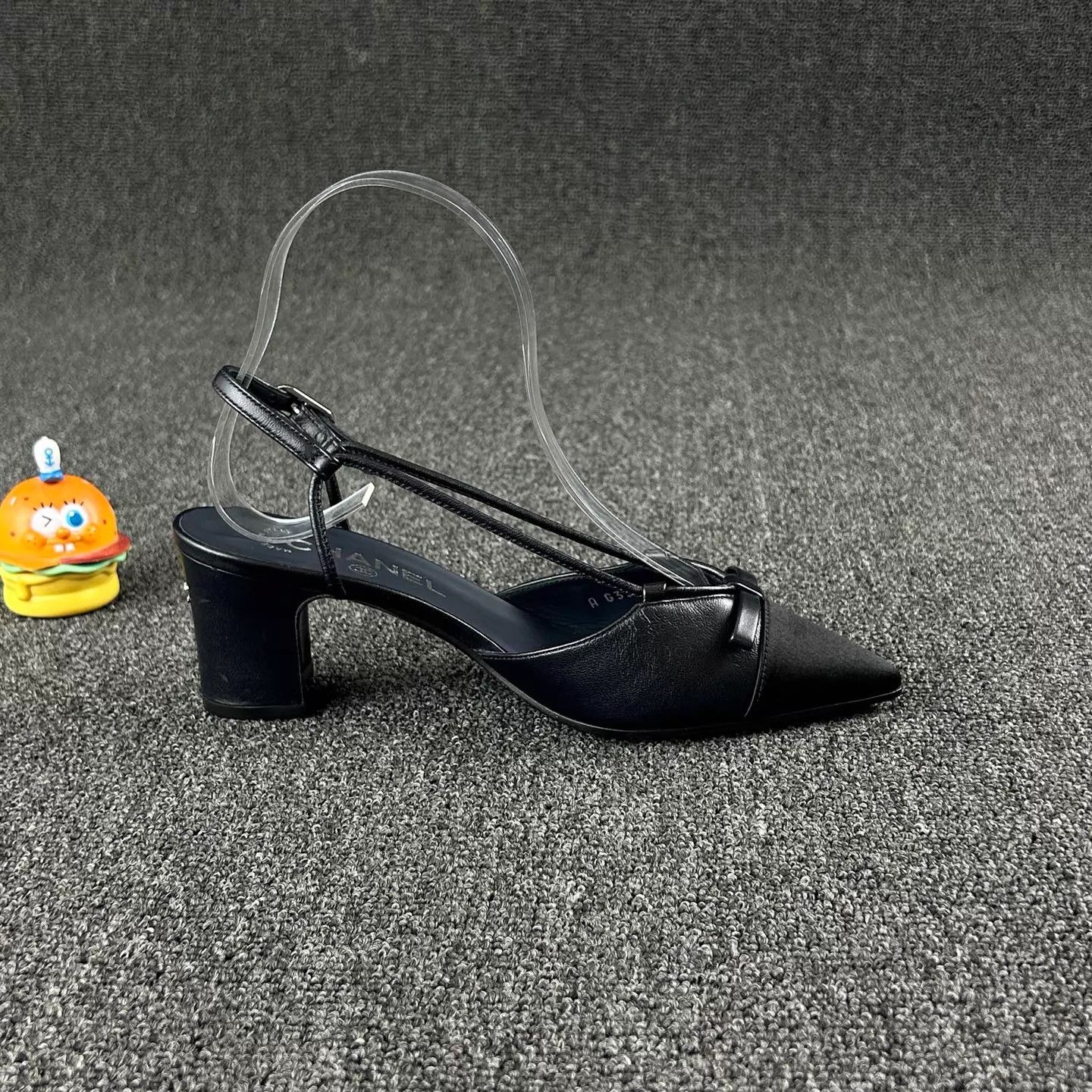 Chanel Chanel Women's New Black Pointed Toe Bow Pumps 36 Size US 5.5 / IT 35.5 - 4 Thumbnail