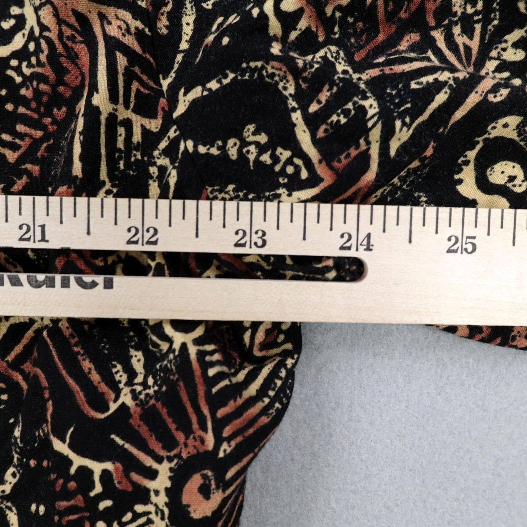 Hilo Hattie VINTAGE Hattie Shirt Mens 2XL Black Brown Floral Hawaiian Tribal Aloha Camp Shirt Size US XXL / EU 58 / 5 - 4 Thumbnail
