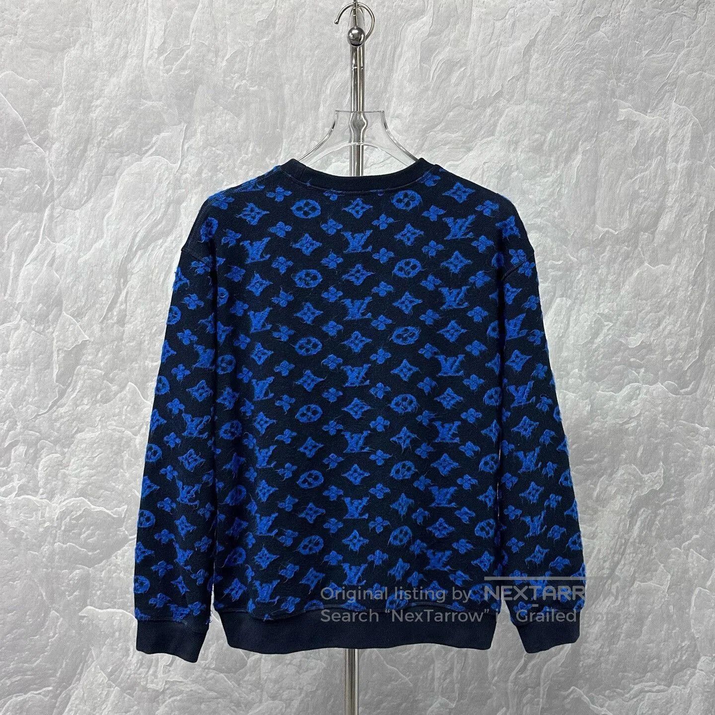 Louis Vuitton louis vuitton blue logo crewneck sweatshirt. Size US L / EU 52-54 / 3 - 4 Thumbnail