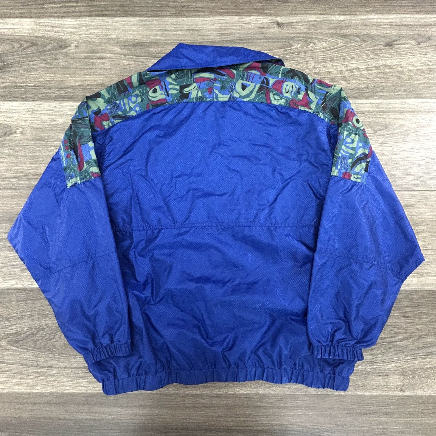 Vintage VINTAGE Columbia Jacket Womens Small Abstract Nylon Windbreaker Outdoors 90s Size S / US 4 / IT 40 - 6 Thumbnail