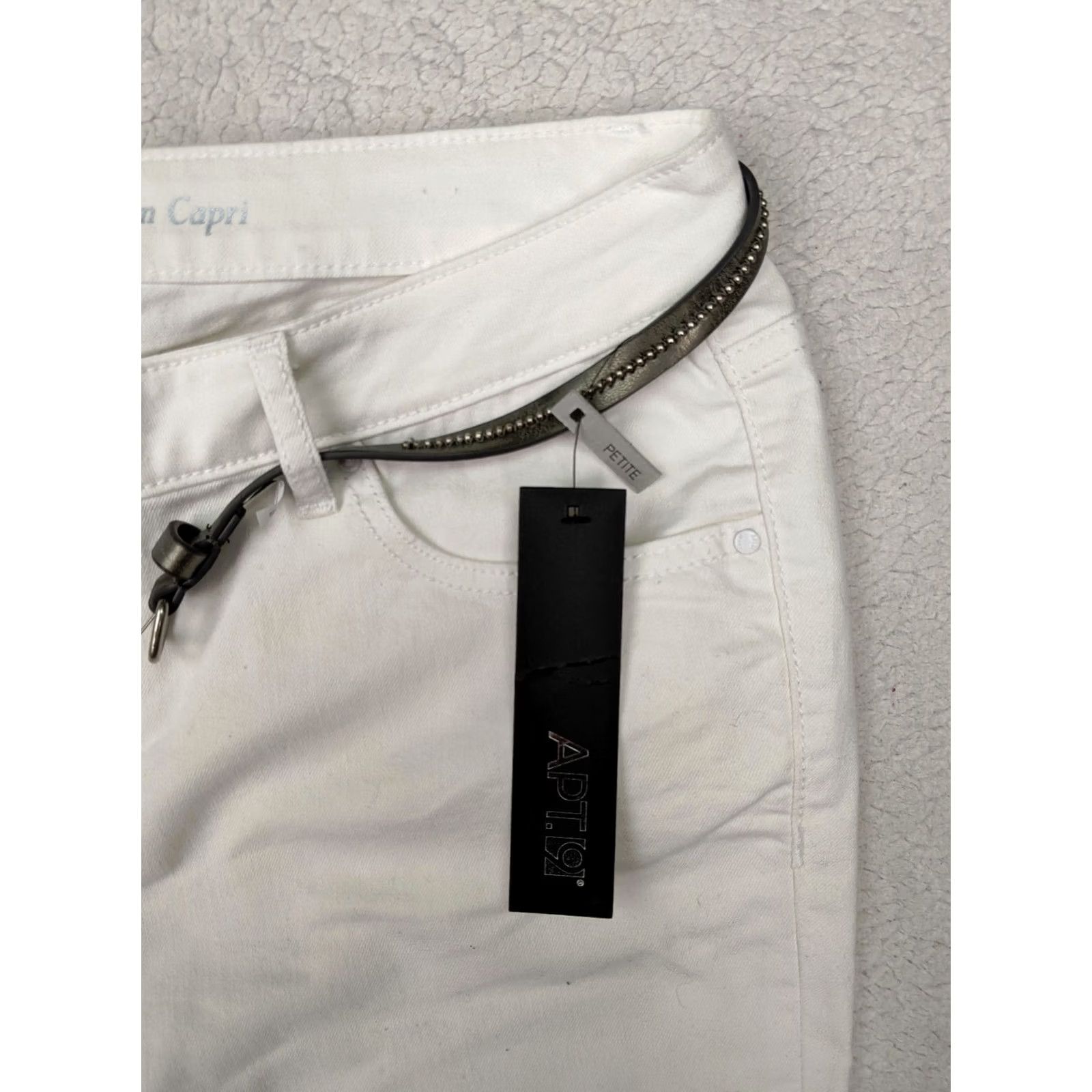 Apt. 9 Apt 9 Slim Capri Womens 14P White Beige Fade Jean Mid Rise Belt Capri Jeans Womens 14P Mens? Size 36" / US 14 / IT 50 - 3 Thumbnail