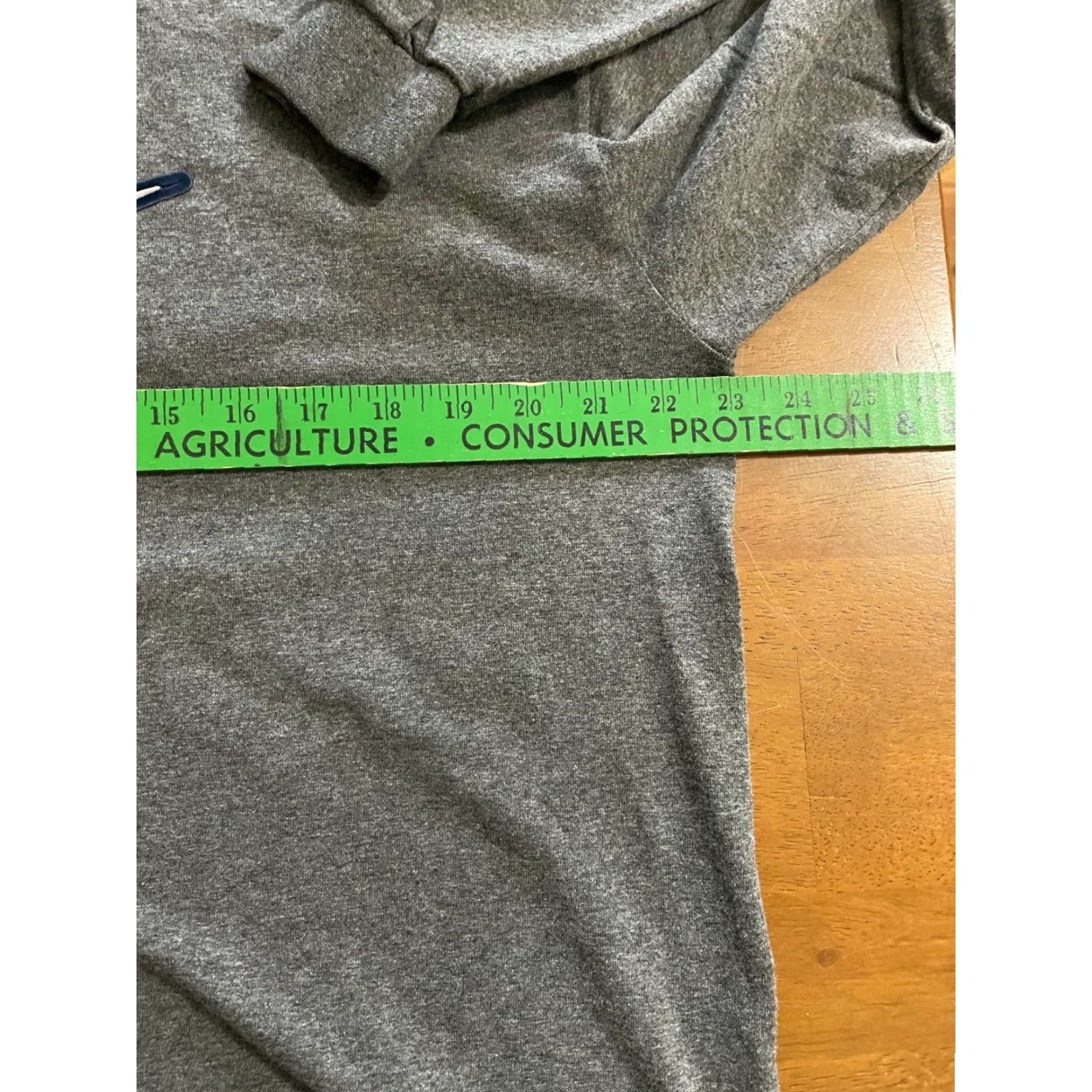Nike VINTAGE Nike Gray Long Sleeve Adult L Swoosh Silver Tag Embroidered Crew Neck Shirt Size US L / EU 52-54 / 3 - 6 Thumbnail