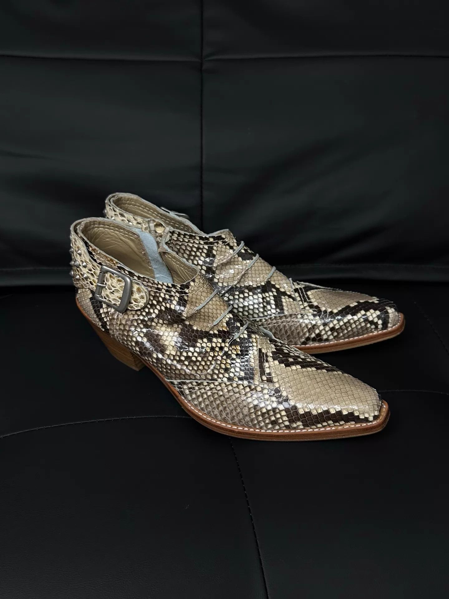 Junya Watanabe Junya Watanabe Snakeskin Riveted Pointed Shoe M 39 Size US 8.5 / EU 41-42 - 1 Thumbnail