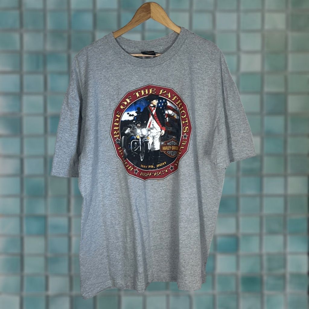 Harley Davidson VINTAGE Harley Davidson Pride of the Patriots Fairfax Virginia 2011 T-Shirt 2XL Gray Unisex Adults XL? Size US XXL / EU 58 / 5 - 1 Thumbnail