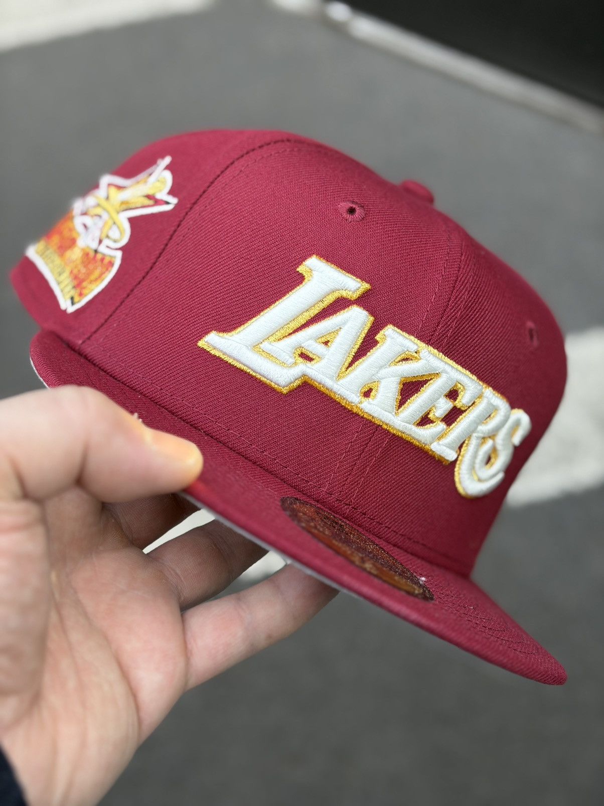 Topperz Maroon LA Lakers size 7 1/4 Size ONE SIZE - 1 Thumbnail