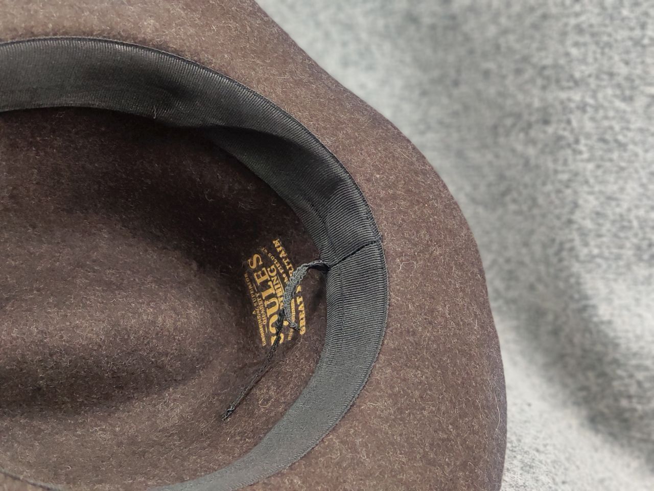 Harris Tweed Joules felt fedora hat feather trim Western Cowboy Vintage Size ONE SIZE - 10 Thumbnail