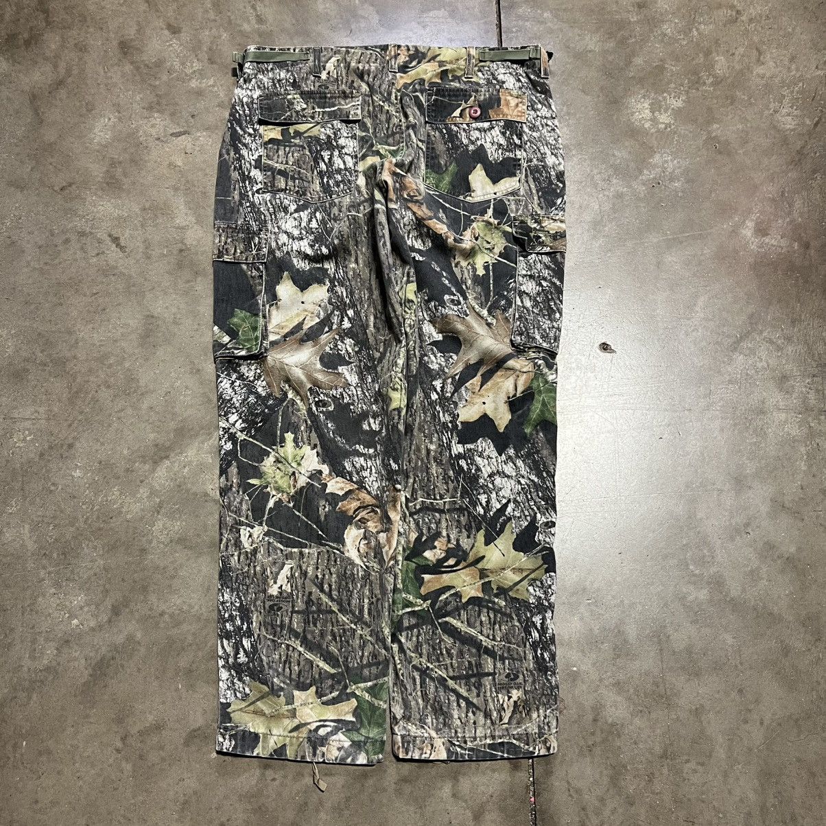 Cabelas Vintage Cabelas Camo Cargo Pants Hunting Woodland Baggy Y2K Size US 38 / EU 54 - 6 Thumbnail