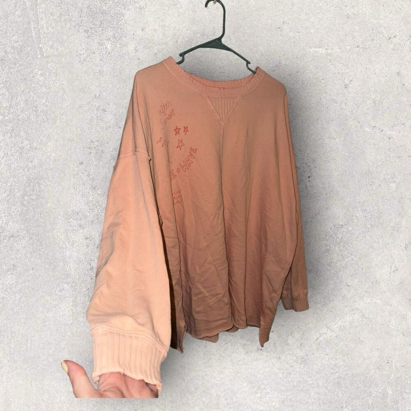 American Eagle Outfitters Aerie Peach After Sunset Distressed Sweatshirt - Medium Size M / US 6-8 / IT 42-44 - 3 Thumbnail