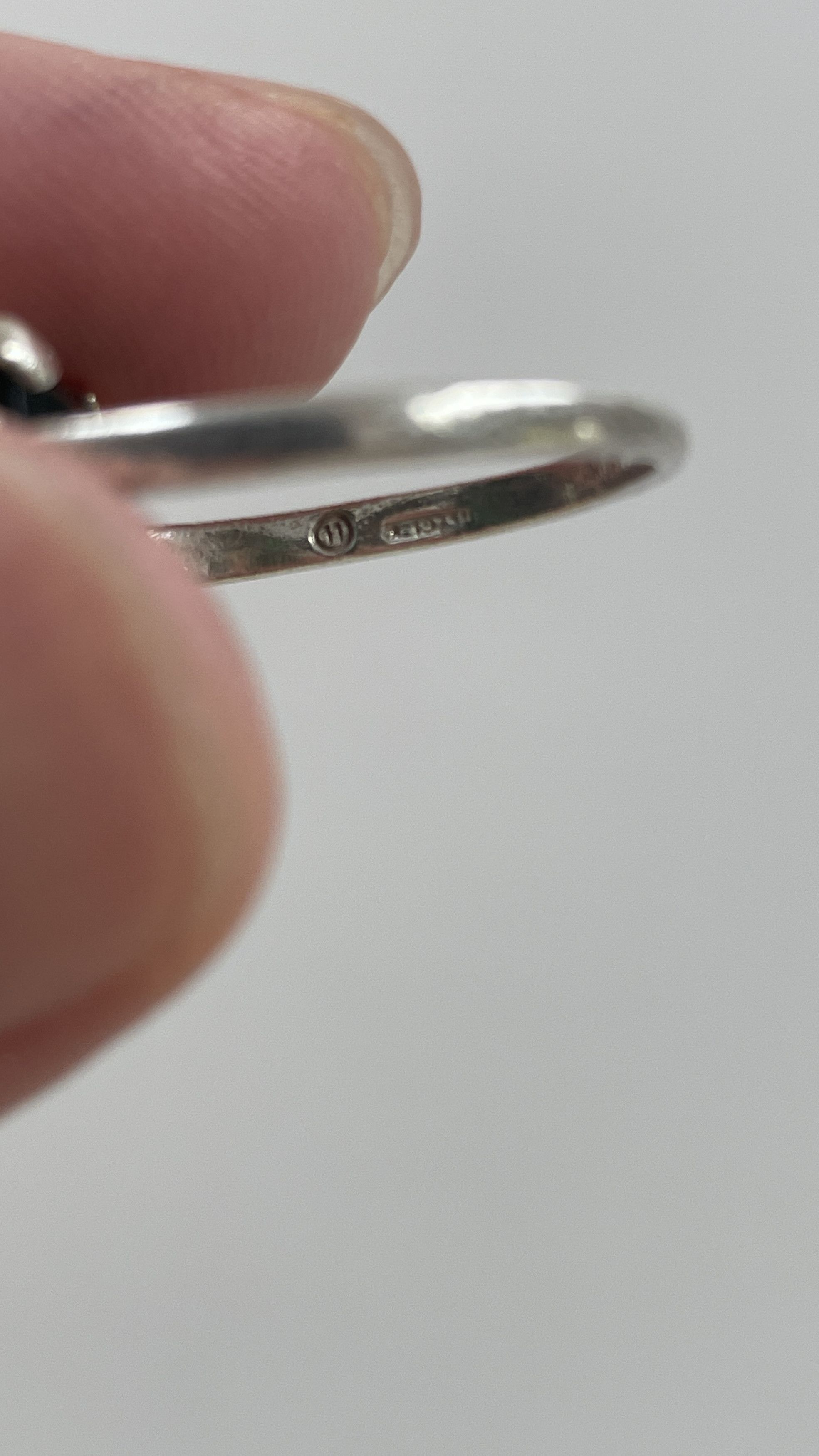 Maison Margiela Martin Margiela Unique! Inside-out Emerald ring. Unisex Size ONE SIZE - 4 Thumbnail
