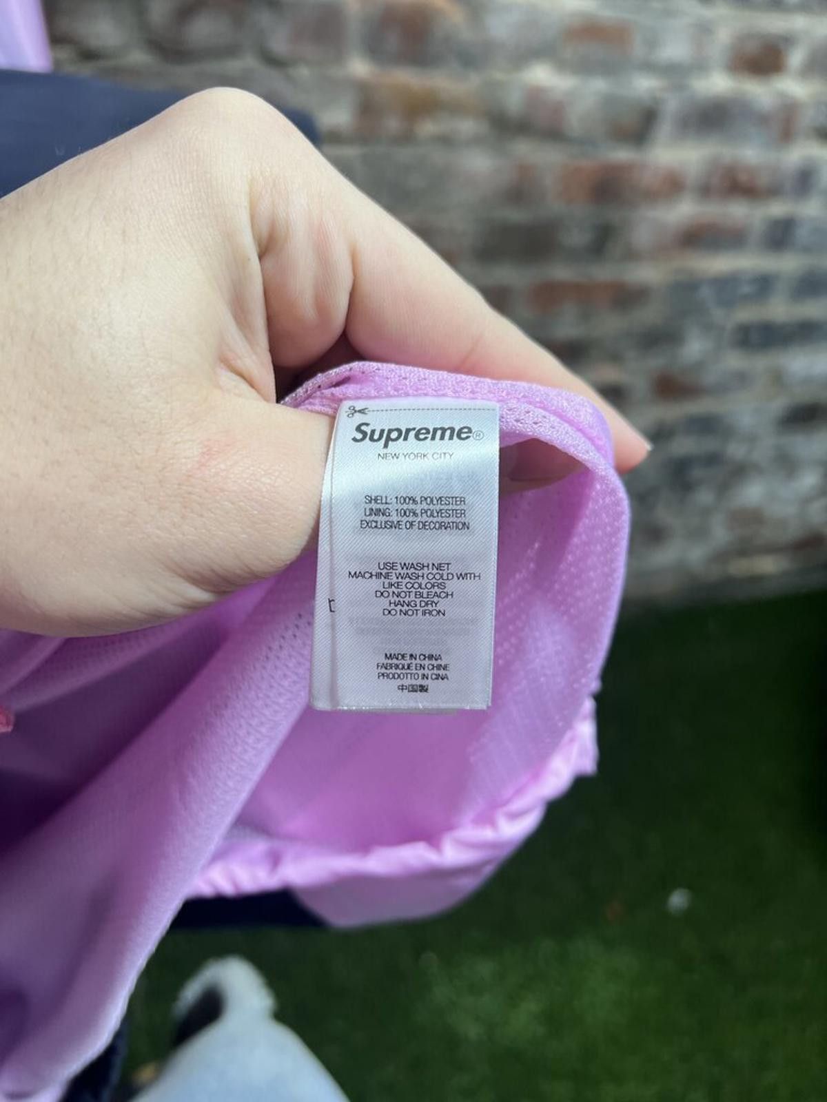 Supreme Supreme X Umbro Graident Pink/Purple Fade Jacket Sz. XL Size ONE SIZE - 4 Thumbnail