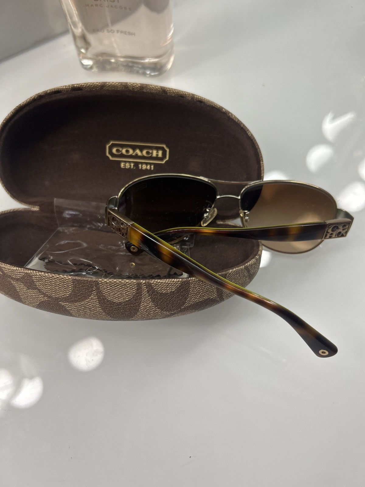 Coach Coach Green Tortoiseshell Print Sunglasses Size ONE SIZE - 7 Thumbnail